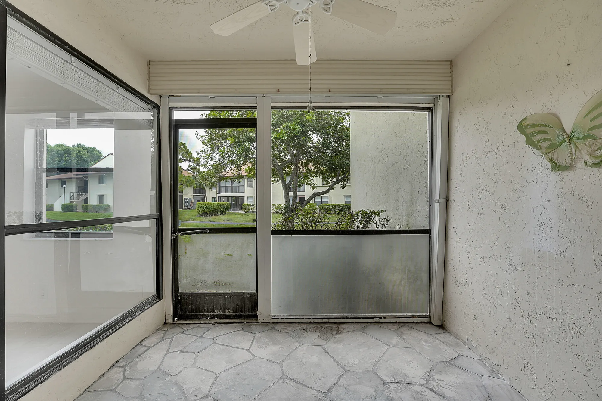 Property Slideshow image 21 of 24 | 3373 lucerne park dr, Greenacres, FL, 33467