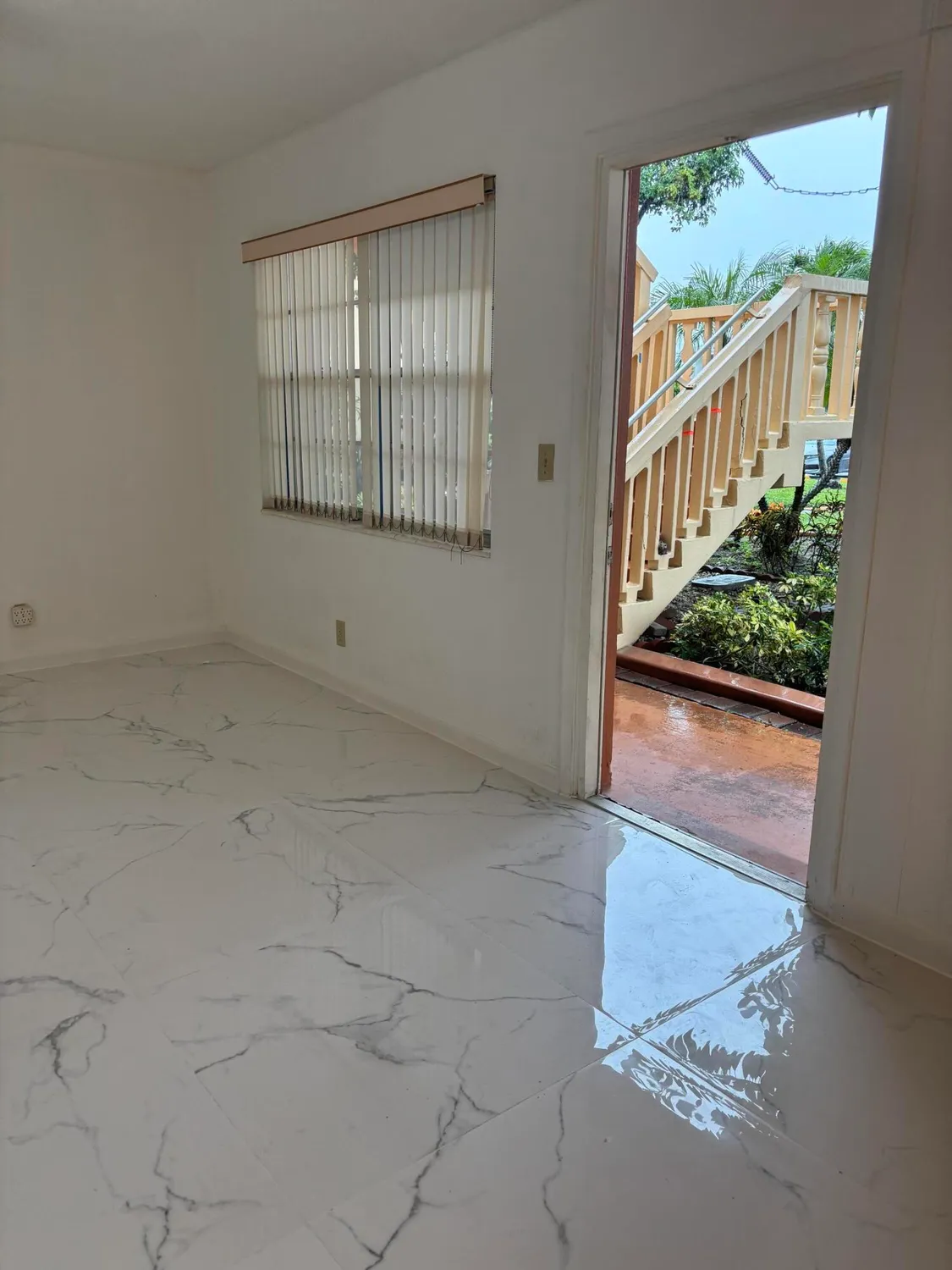 Property Slideshow image 2 of 14 | 204 salisbury i # 204, West Palm Beach, FL, 33417