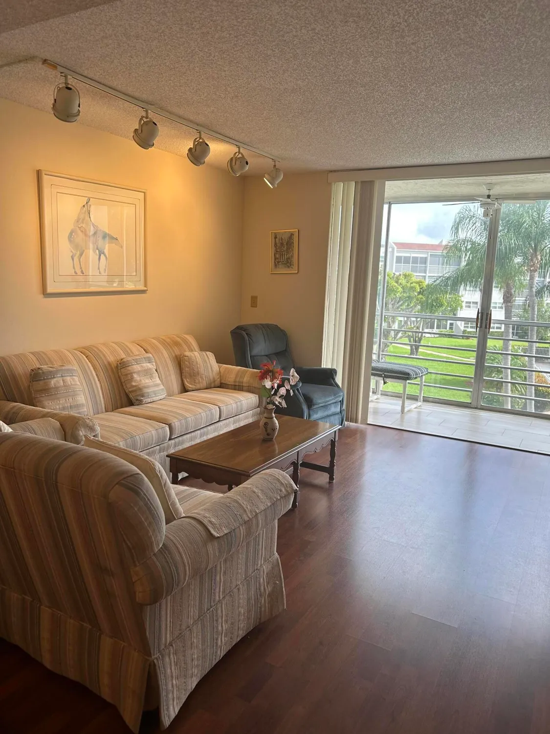 Property Slideshow image 6 of 10 | 3286 arcara way 313, Lake Worth, FL, 33467