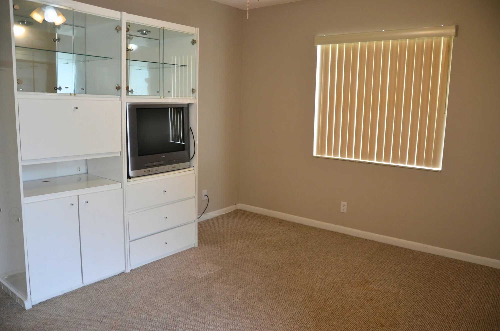 Property Slideshow image 4 of 7 | 467 normandy j, Delray Beach, FL, 33484