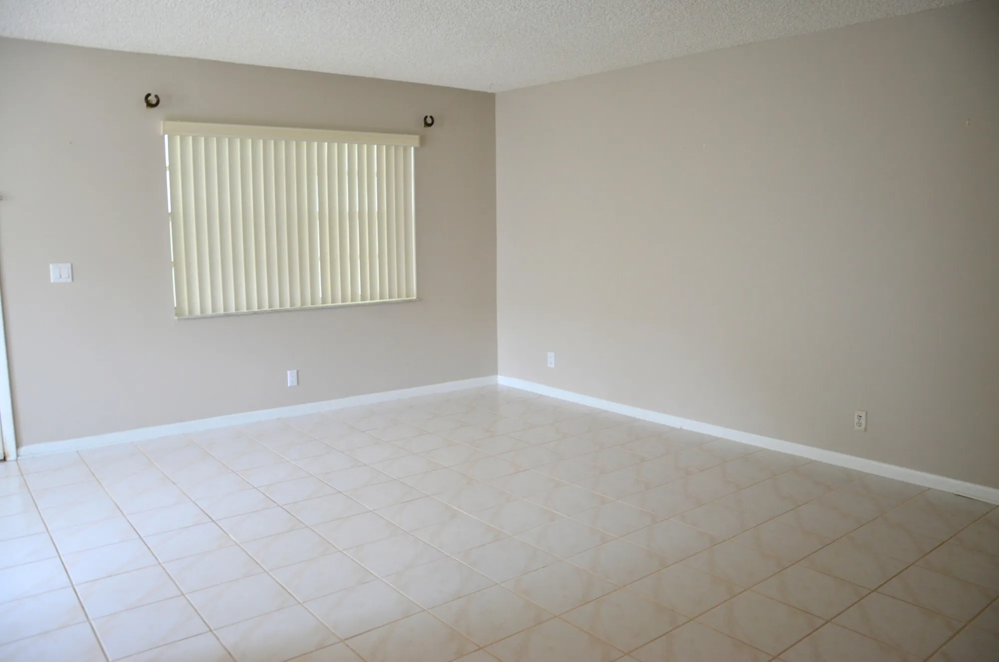 Property Slideshow image 2 of 7 | 467 normandy j, Delray Beach, FL, 33484