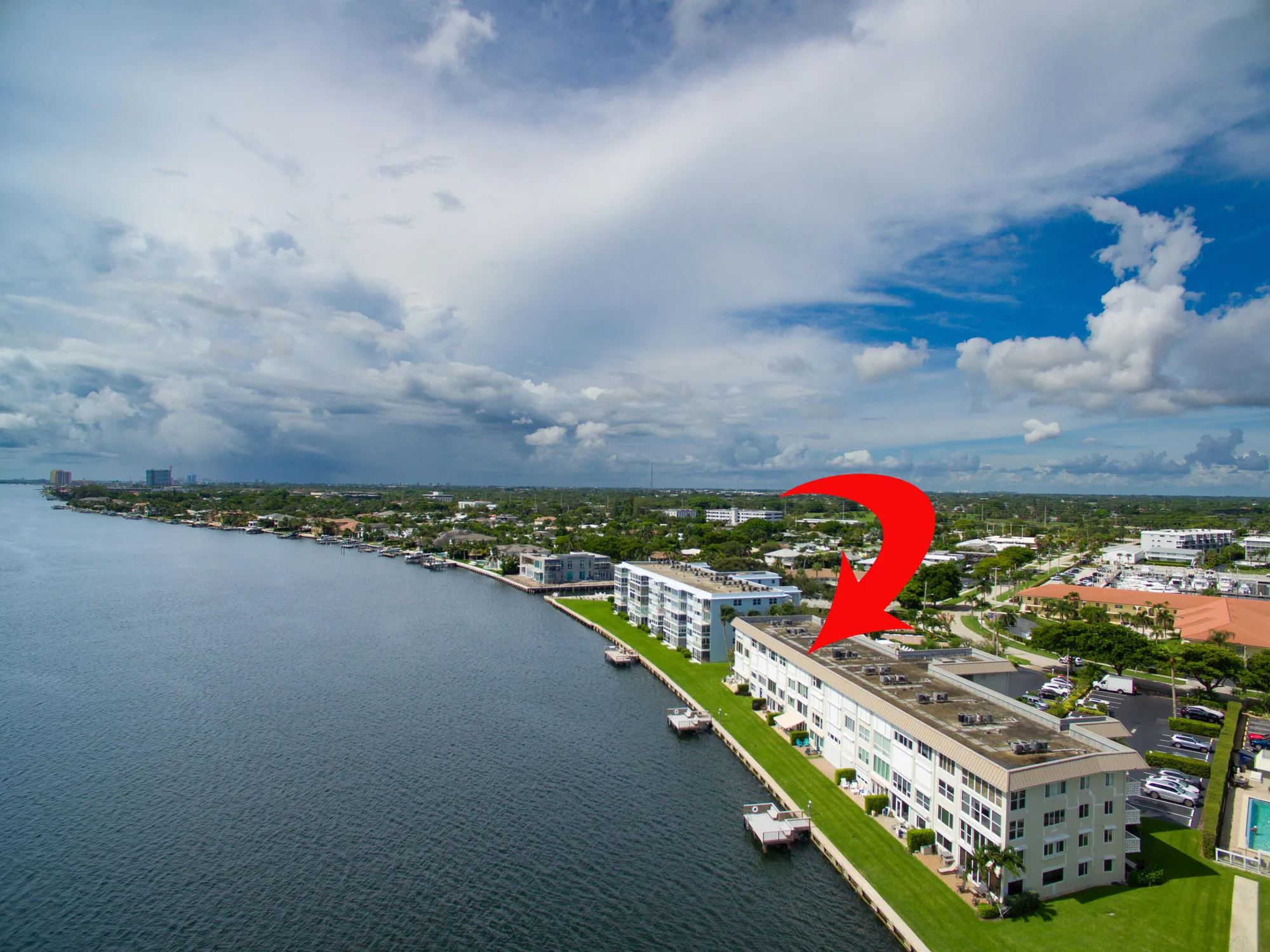 Property Slideshow image 3 of 29 | 52 yacht club dr apt 303, North Palm Beach, FL, 33408