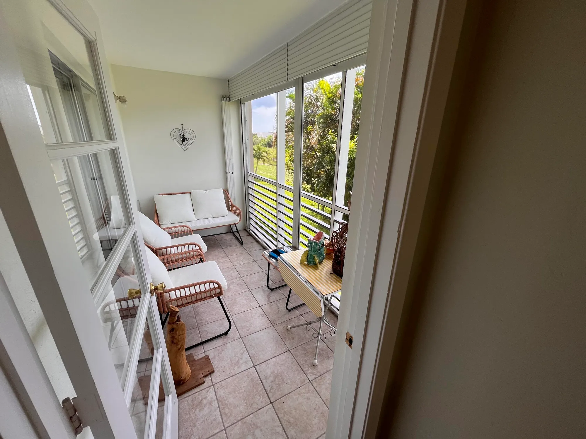 Property Slideshow image 5 of 12 | 2812 garden dr 206, Lake Worth, FL, 33461