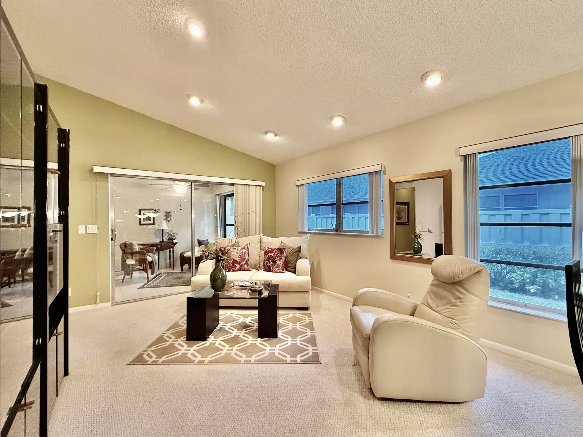 Property Slideshow image 8 of 19 | 8620 jasmine way, Boca Raton, FL, 33496