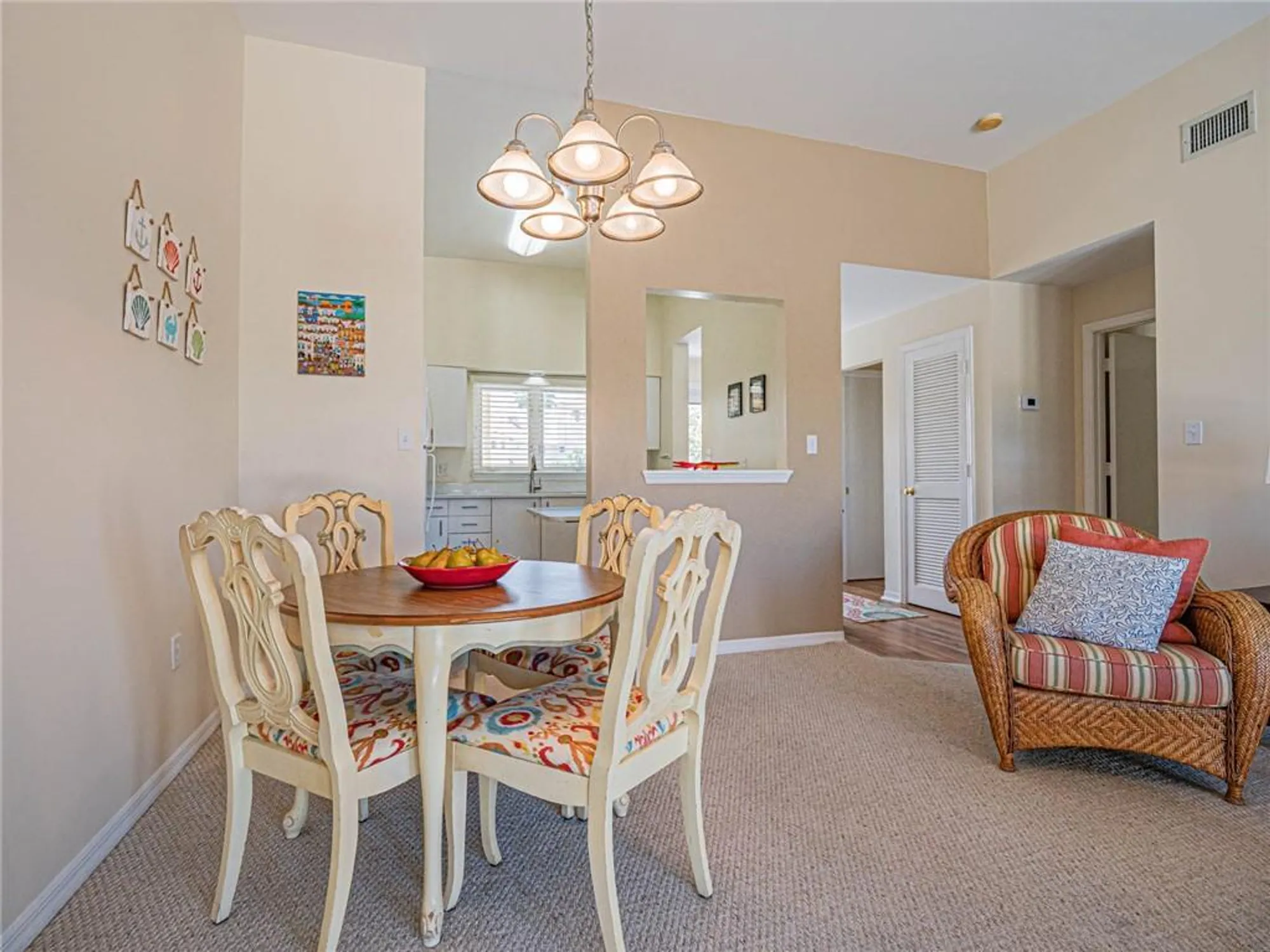 Property Slideshow image 12 of 31 | 5010 harmony cir apt 203, Vero Beach, FL, 32967