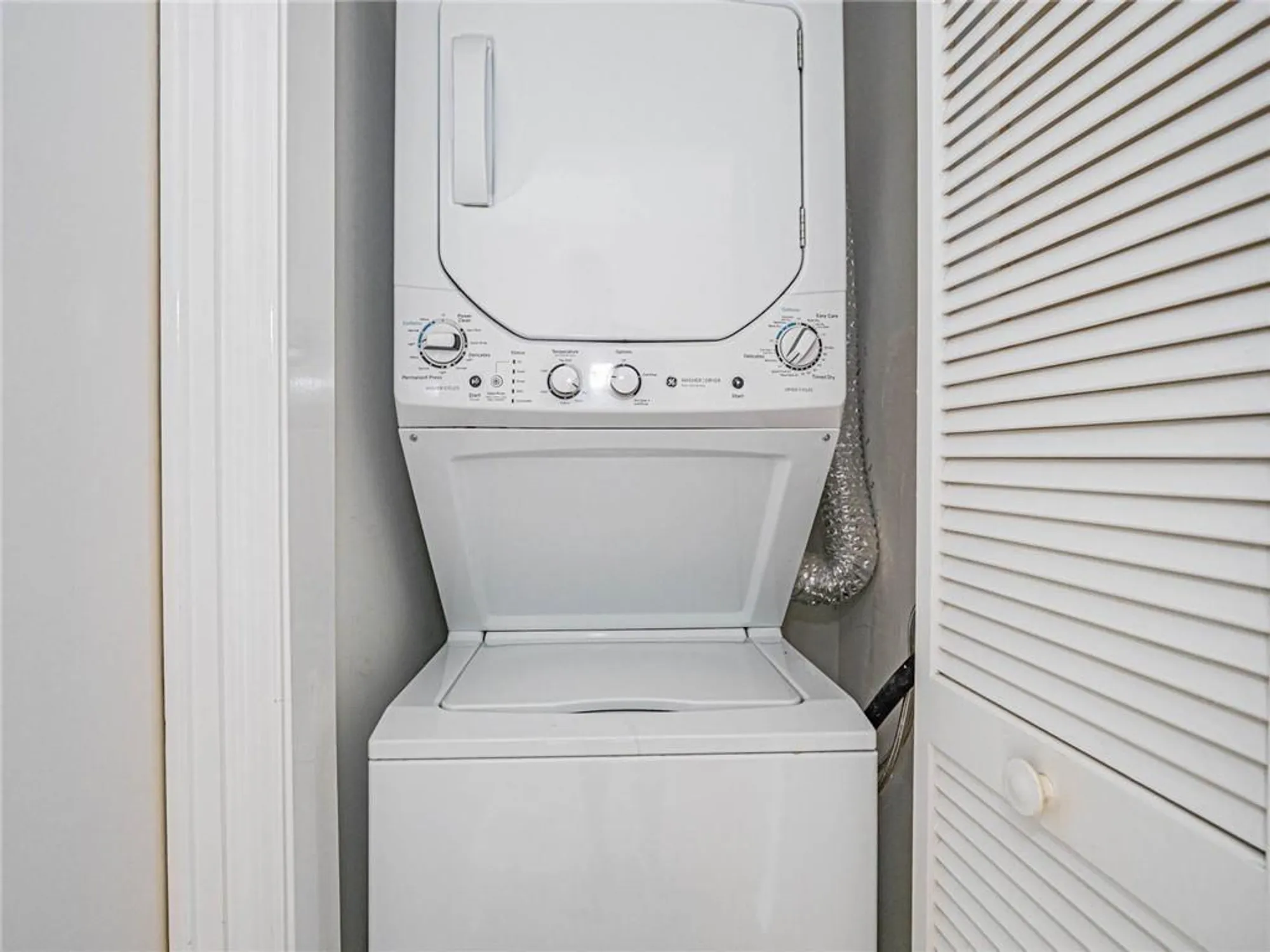 Property Slideshow image 21 of 31 | 5010 harmony cir apt 203, Vero Beach, FL, 32967