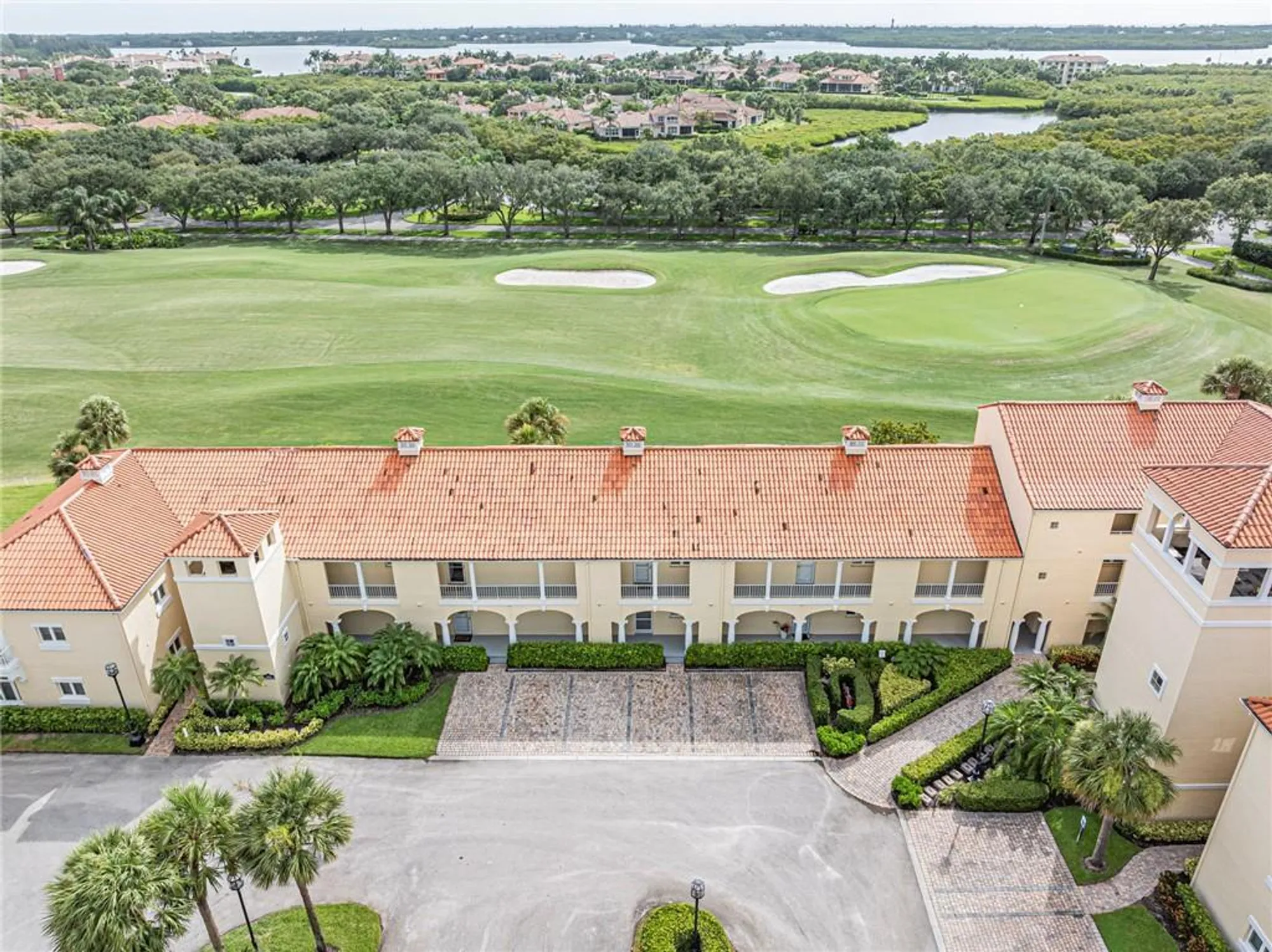 Property Slideshow image 25 of 31 | 5010 harmony cir apt 203, Vero Beach, FL, 32967