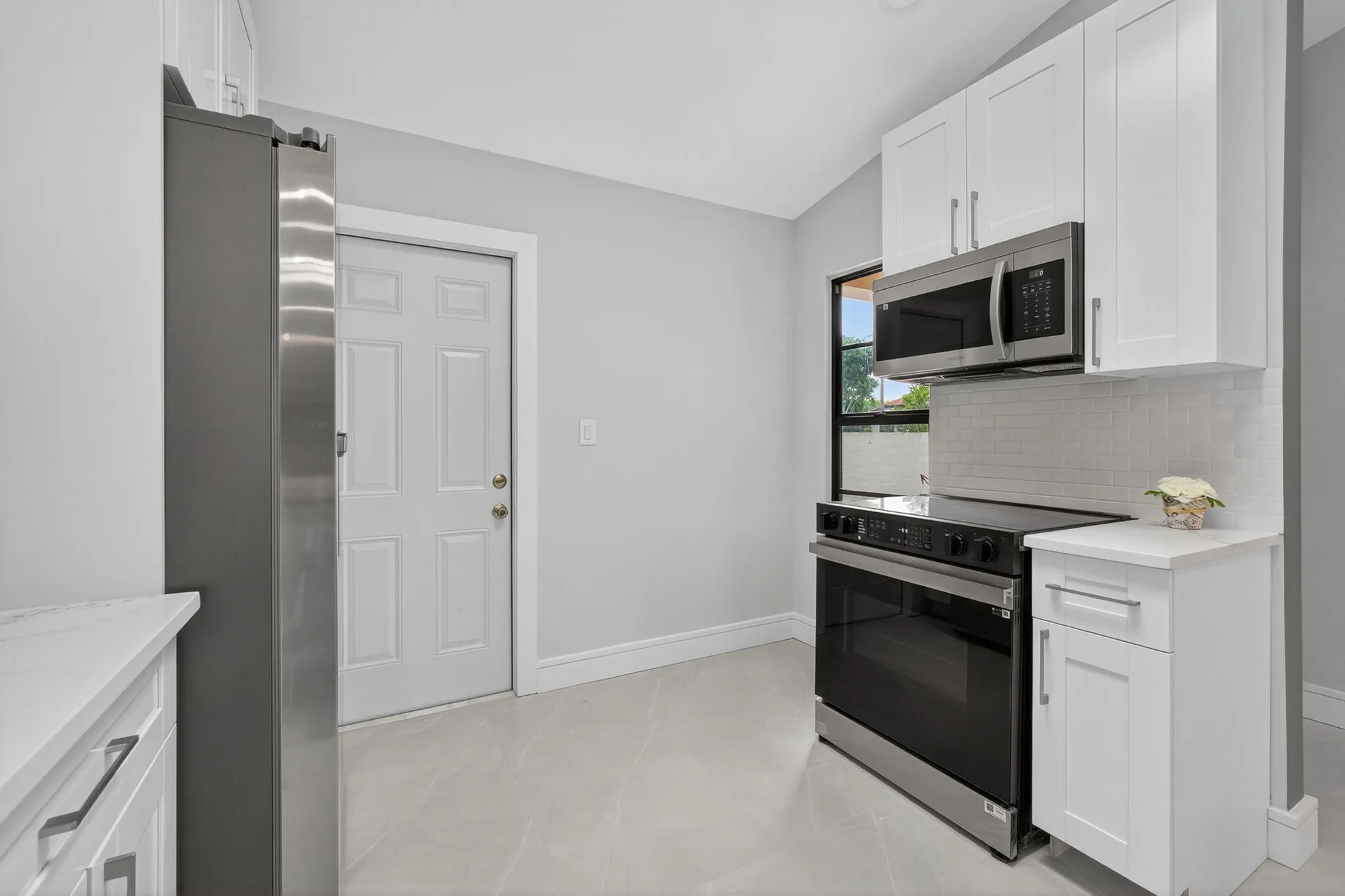 Property Slideshow image 6 of 38 | 10924 roebelini palm ct a, Boynton Beach, FL, 33437