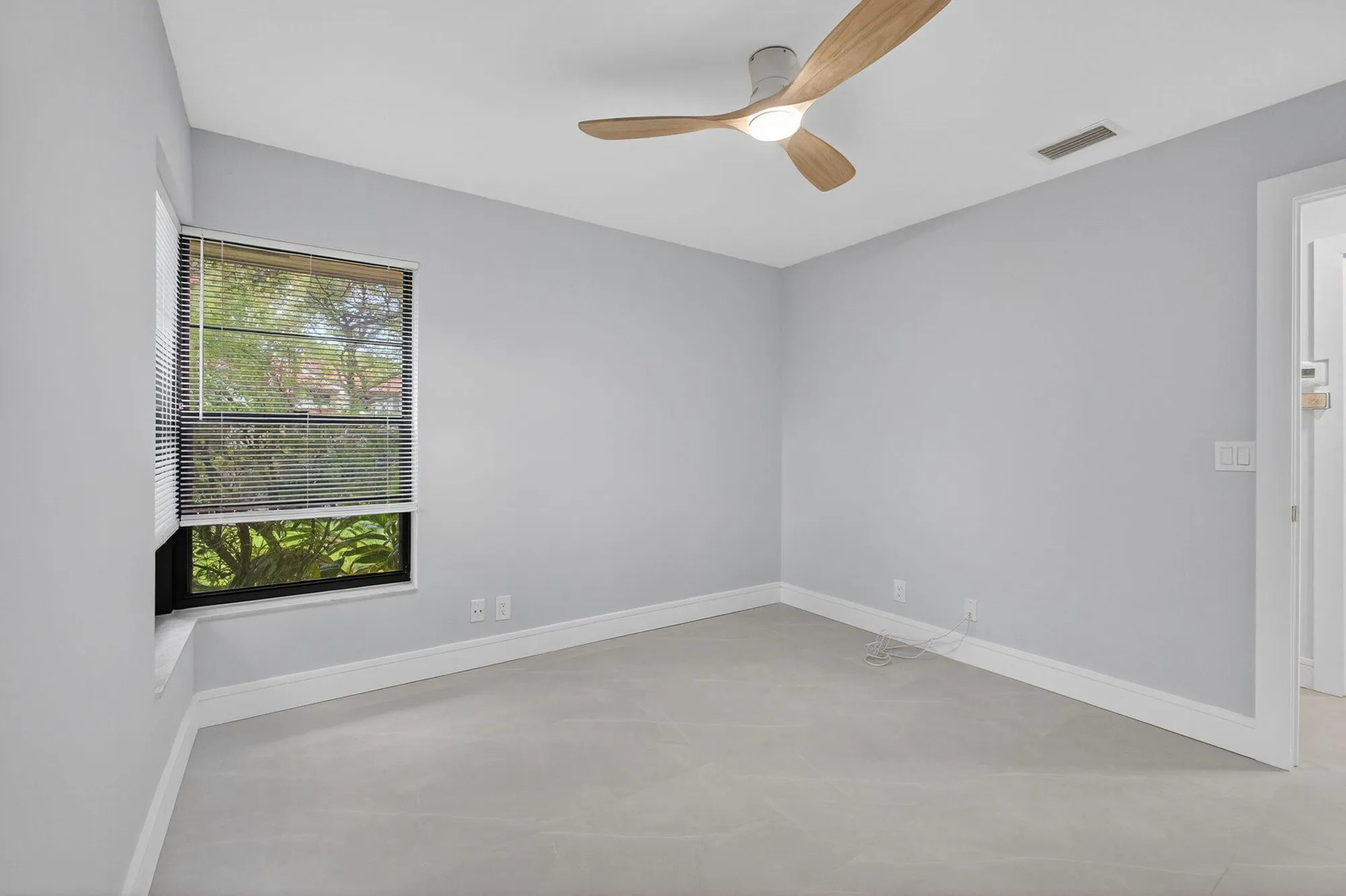 Property Slideshow image 23 of 38 | 10924 roebelini palm ct a, Boynton Beach, FL, 33437