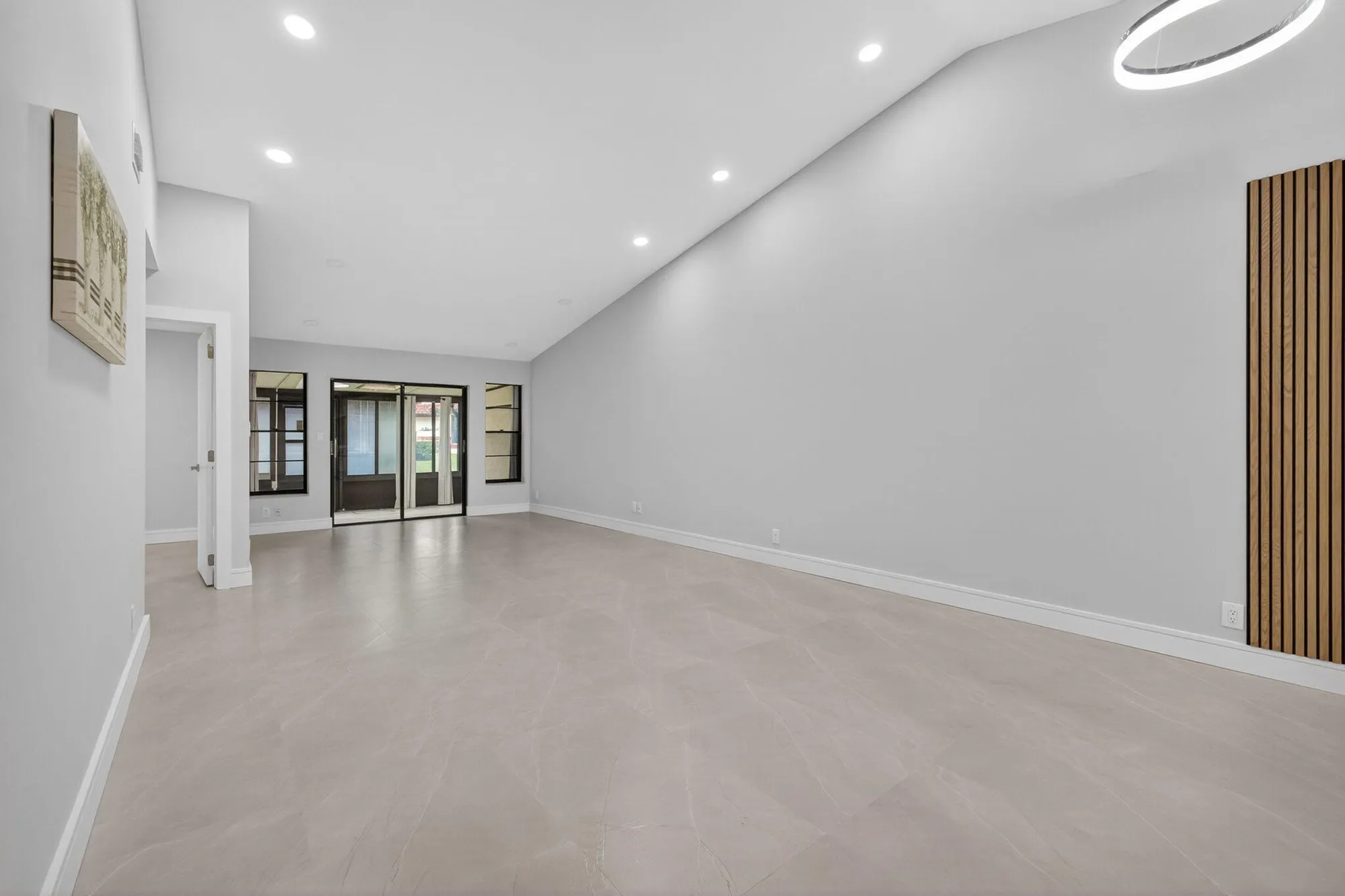 Property Slideshow image 17 of 38 | 10924 roebelini palm ct a, Boynton Beach, FL, 33437