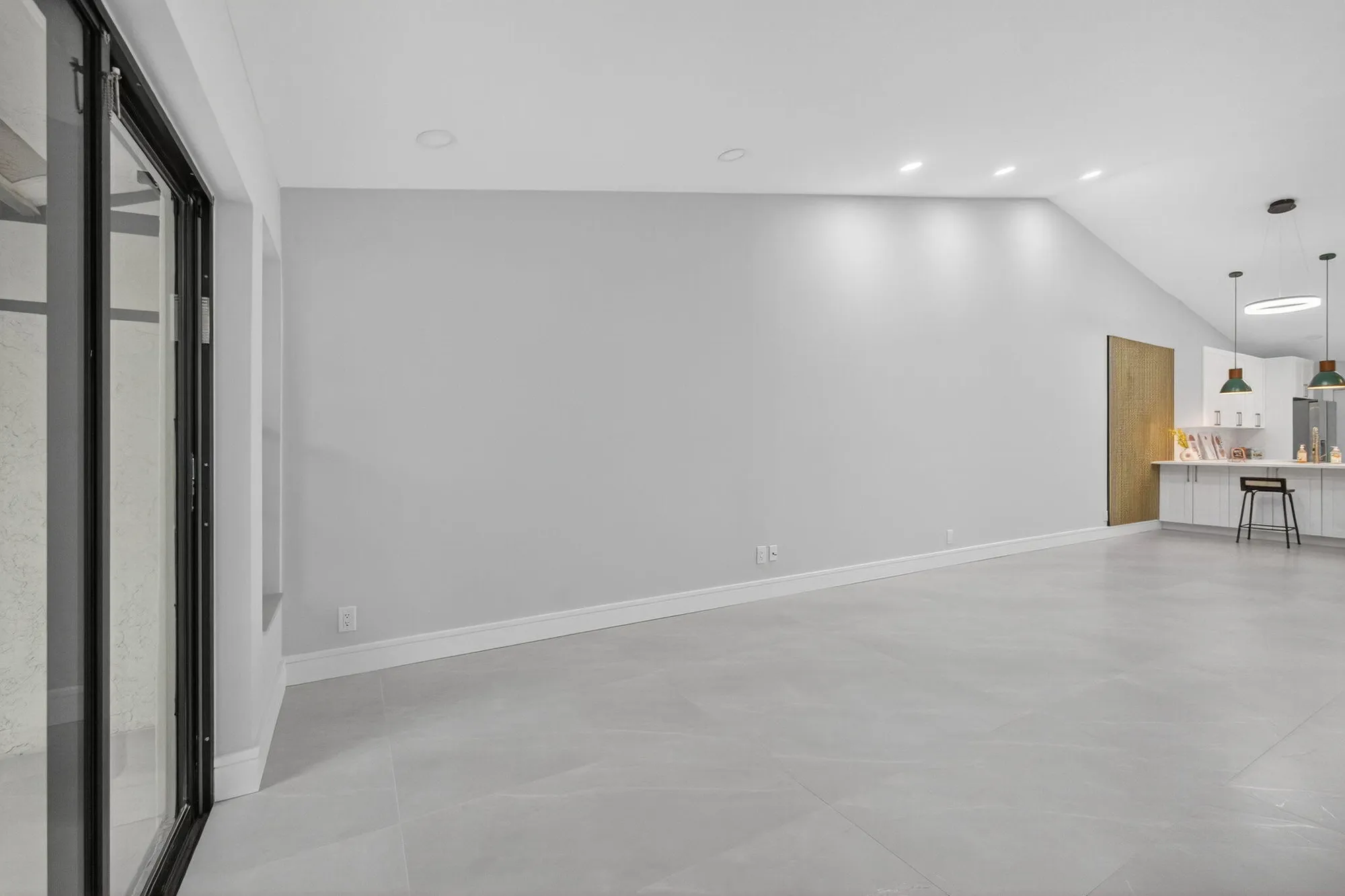 Property Slideshow image 18 of 38 | 10924 roebelini palm ct a, Boynton Beach, FL, 33437