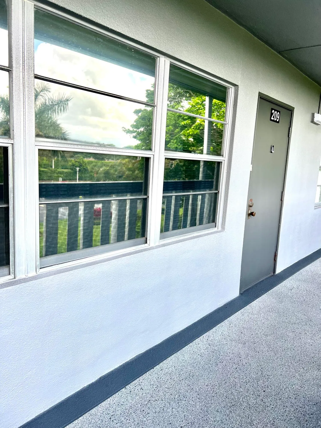 Property Slideshow image 3 of 21 | 209 suffolk e unit e, Boca Raton, FL, 33434