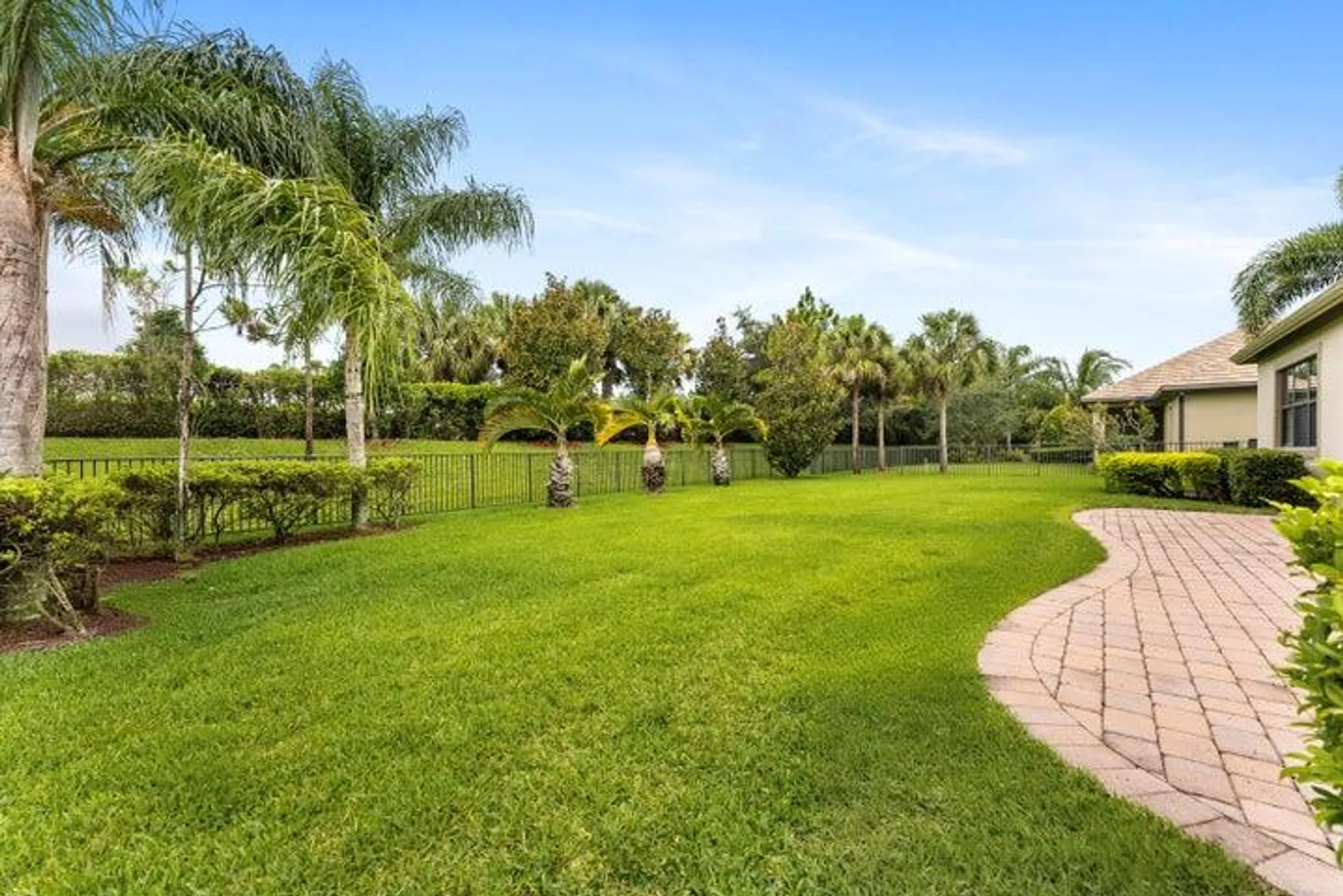 Property Slideshow image 46 of 61 | 4615 siena cir, Wellington, FL, 33414