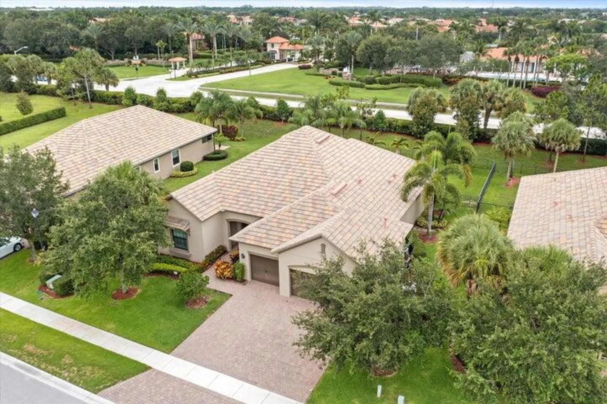Property Slideshow image 49 of 61 | 4615 siena cir, Wellington, FL, 33414