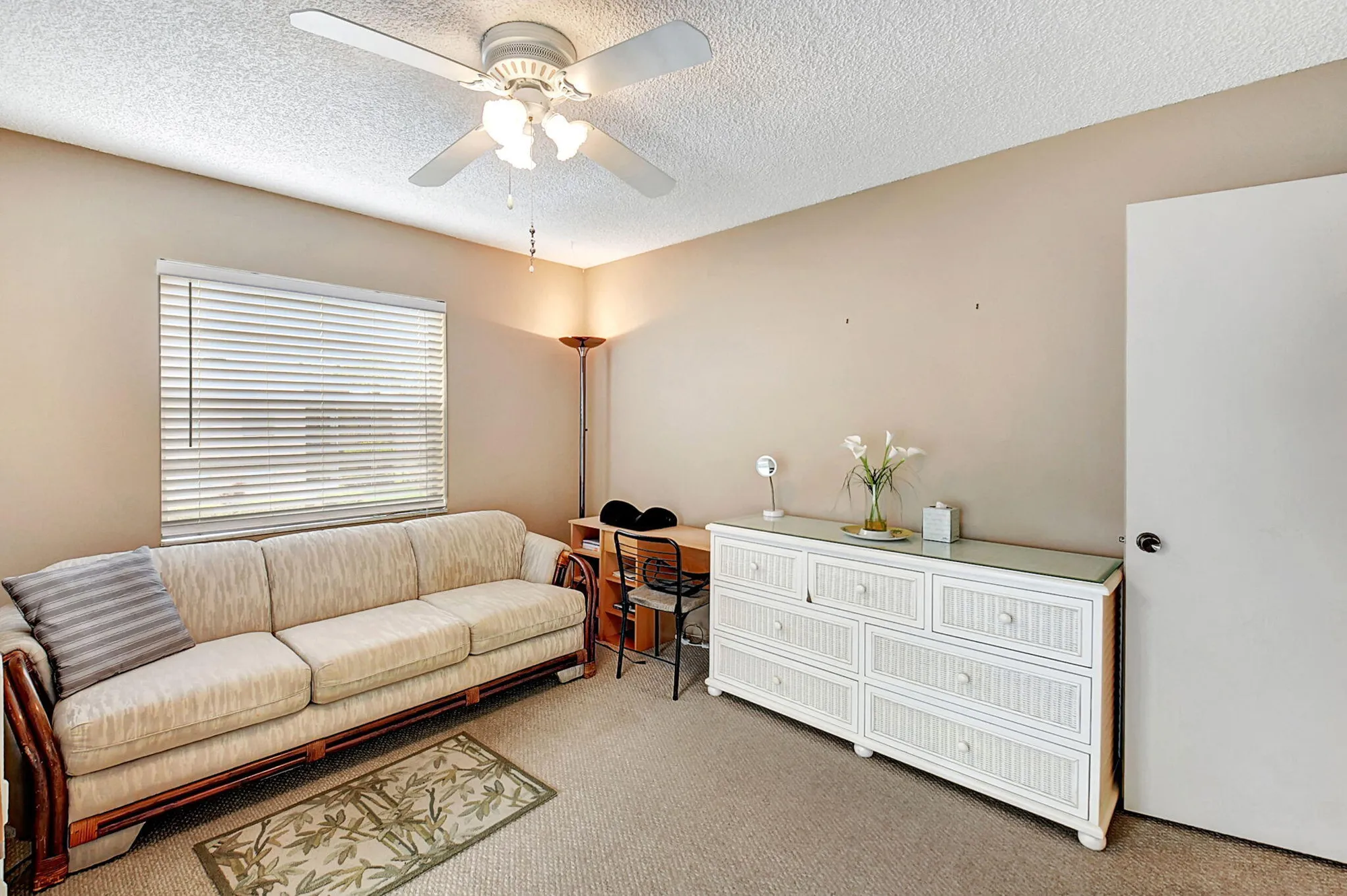 Property Slideshow image 21 of 50 | 428 normandy i i, Delray Beach, FL, 33484