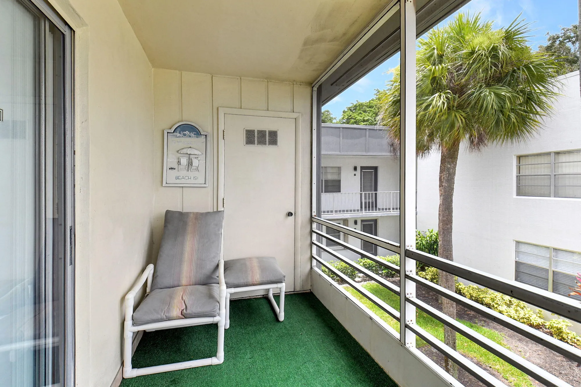 Property Slideshow image 27 of 50 | 428 normandy i i, Delray Beach, FL, 33484