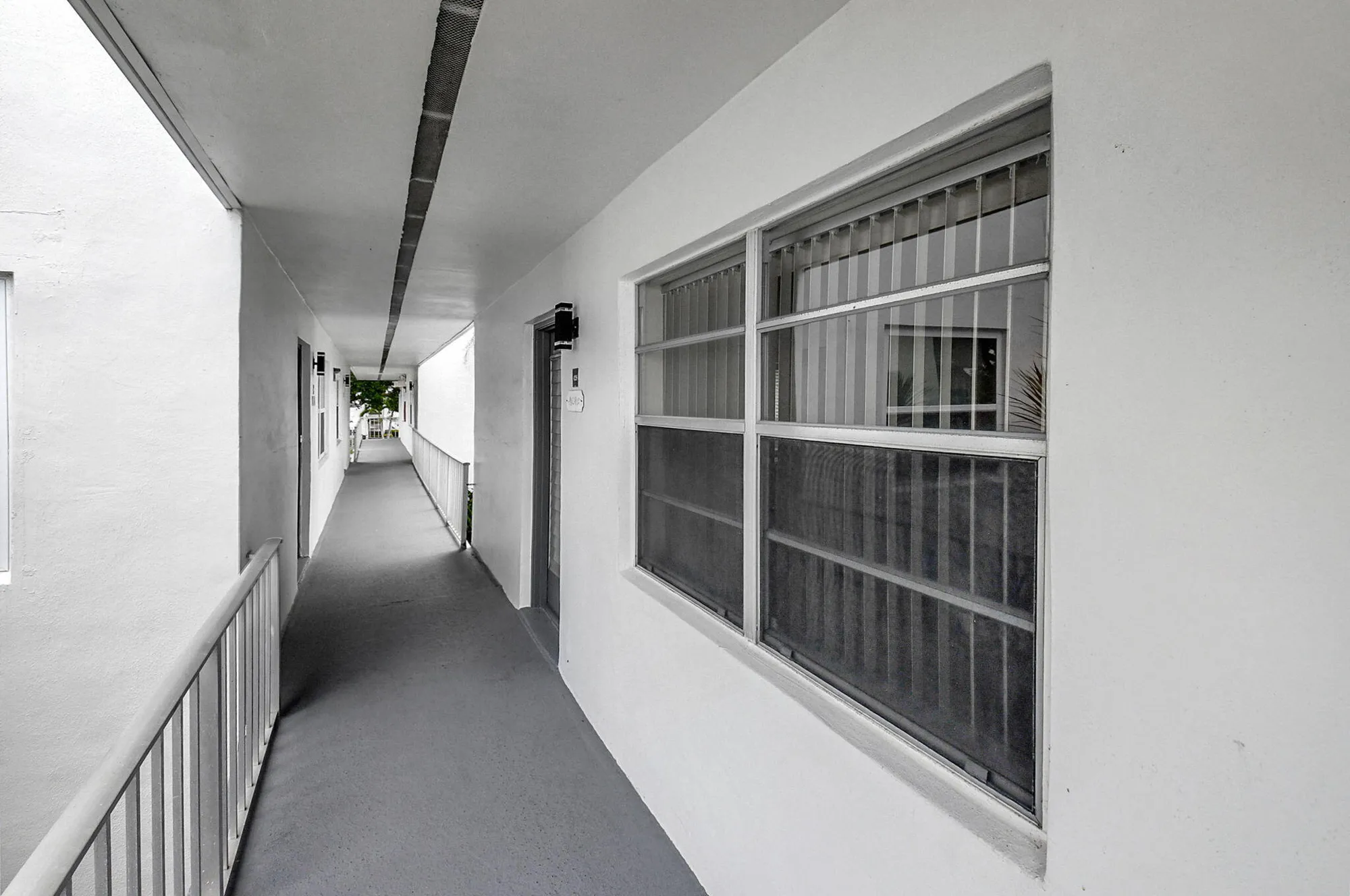 Property Slideshow image 2 of 50 | 428 normandy i i, Delray Beach, FL, 33484