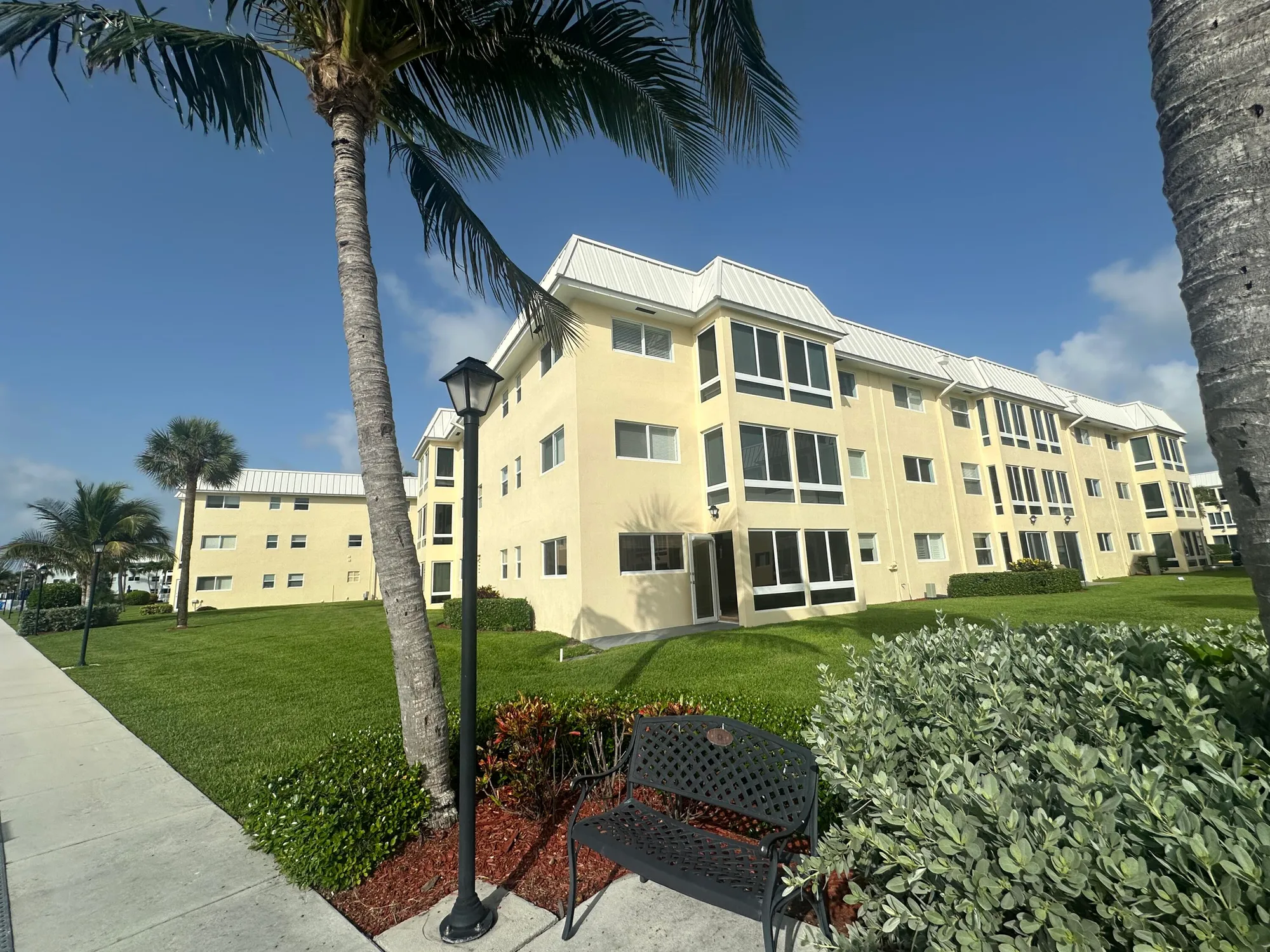 Property Slideshow image 31 of 72 | 3 colonial club dr 104, Boynton Beach, FL, 33435