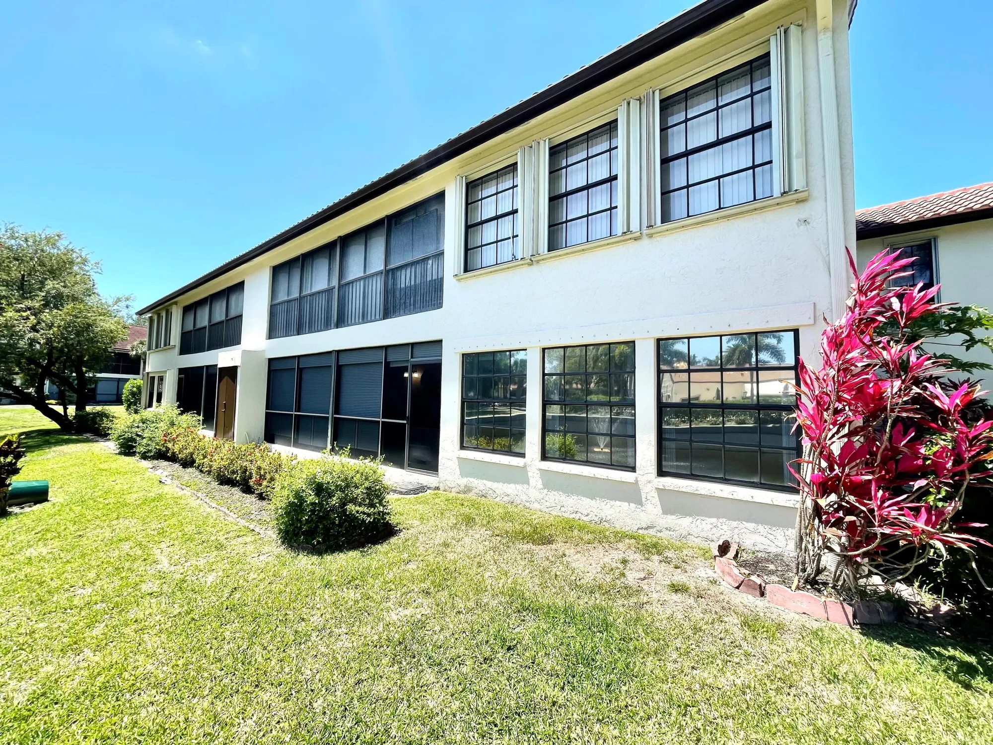 Property Slideshow image 4 of 24 | 3089 lucerne park drive dr, Greenacres, FL, 33467