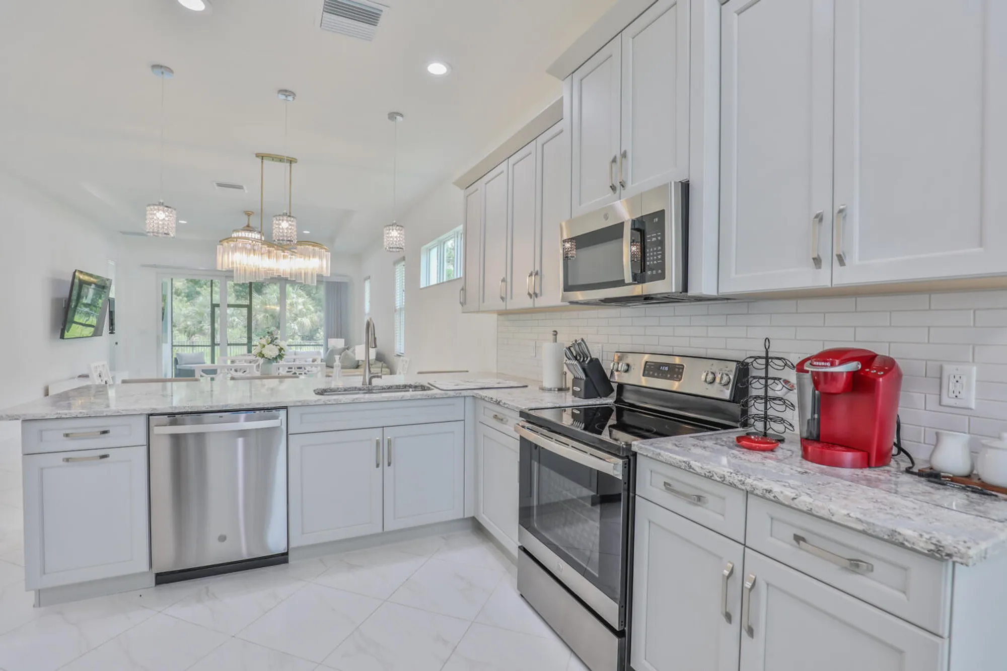 Property Slideshow image 11 of 87 | 11587 sw visconti way, Port Saint Lucie, FL, 34986