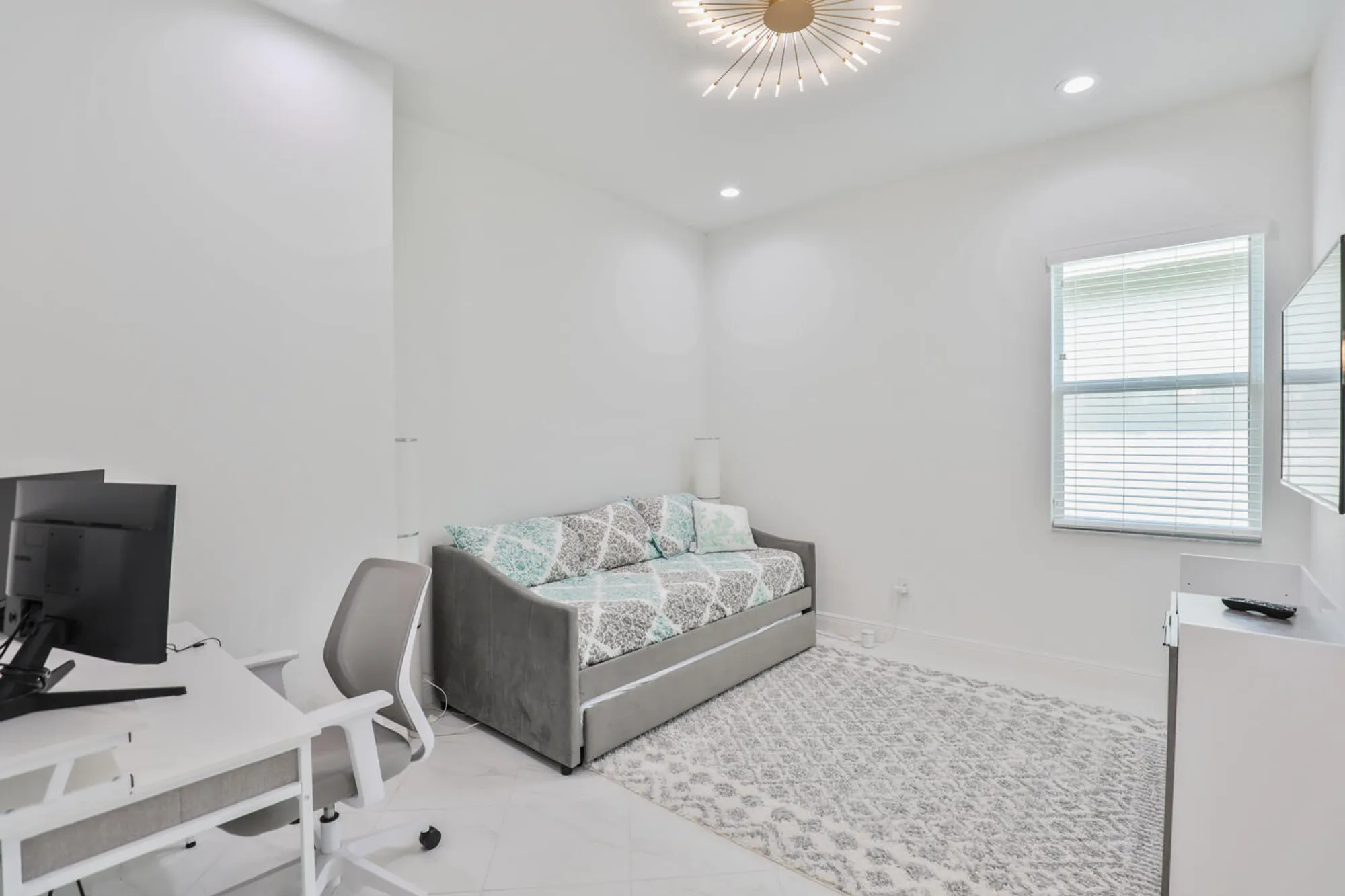 Property Slideshow image 18 of 87 | 11587 sw visconti way, Port Saint Lucie, FL, 34986