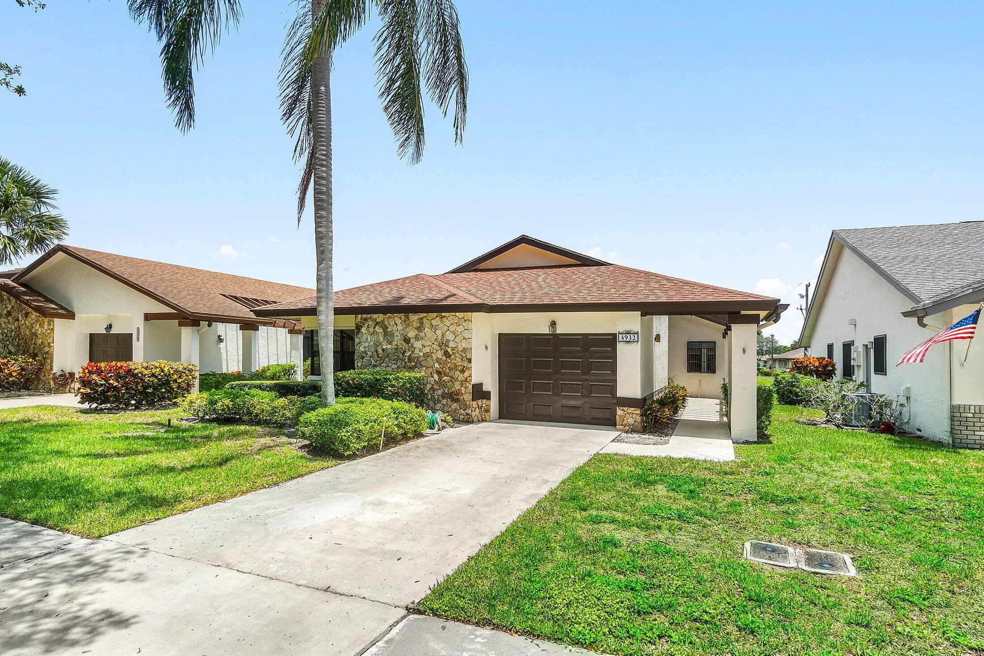 Property Slideshow image 3 of 40 | 4932 boxwood cir, Boynton Beach, FL, 33436