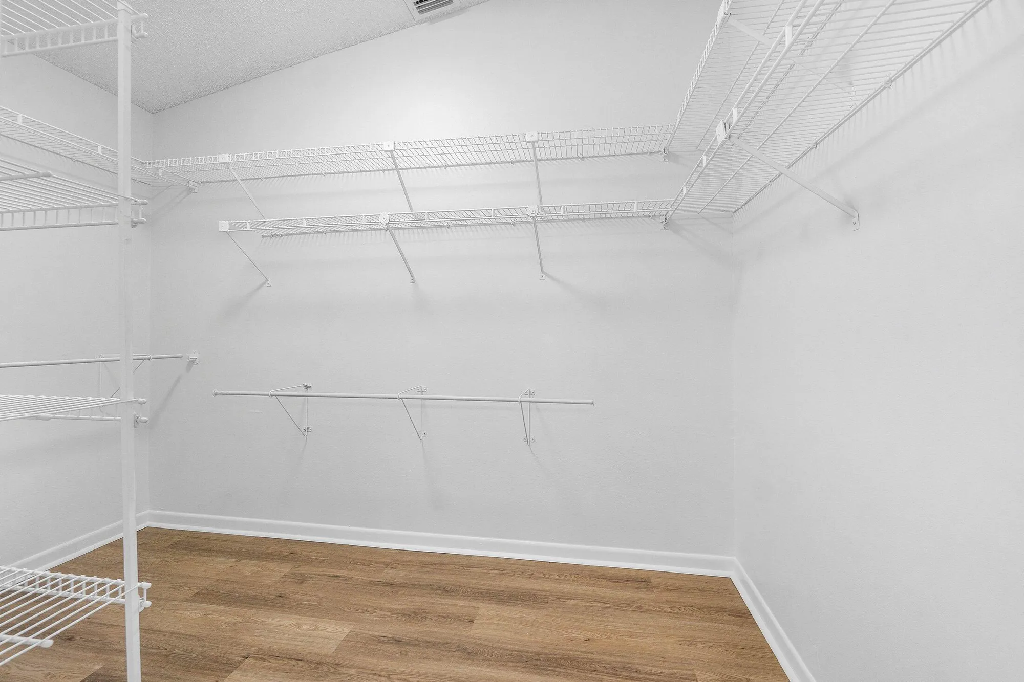 Property Slideshow image 21 of 40 | 4932 boxwood cir, Boynton Beach, FL, 33436