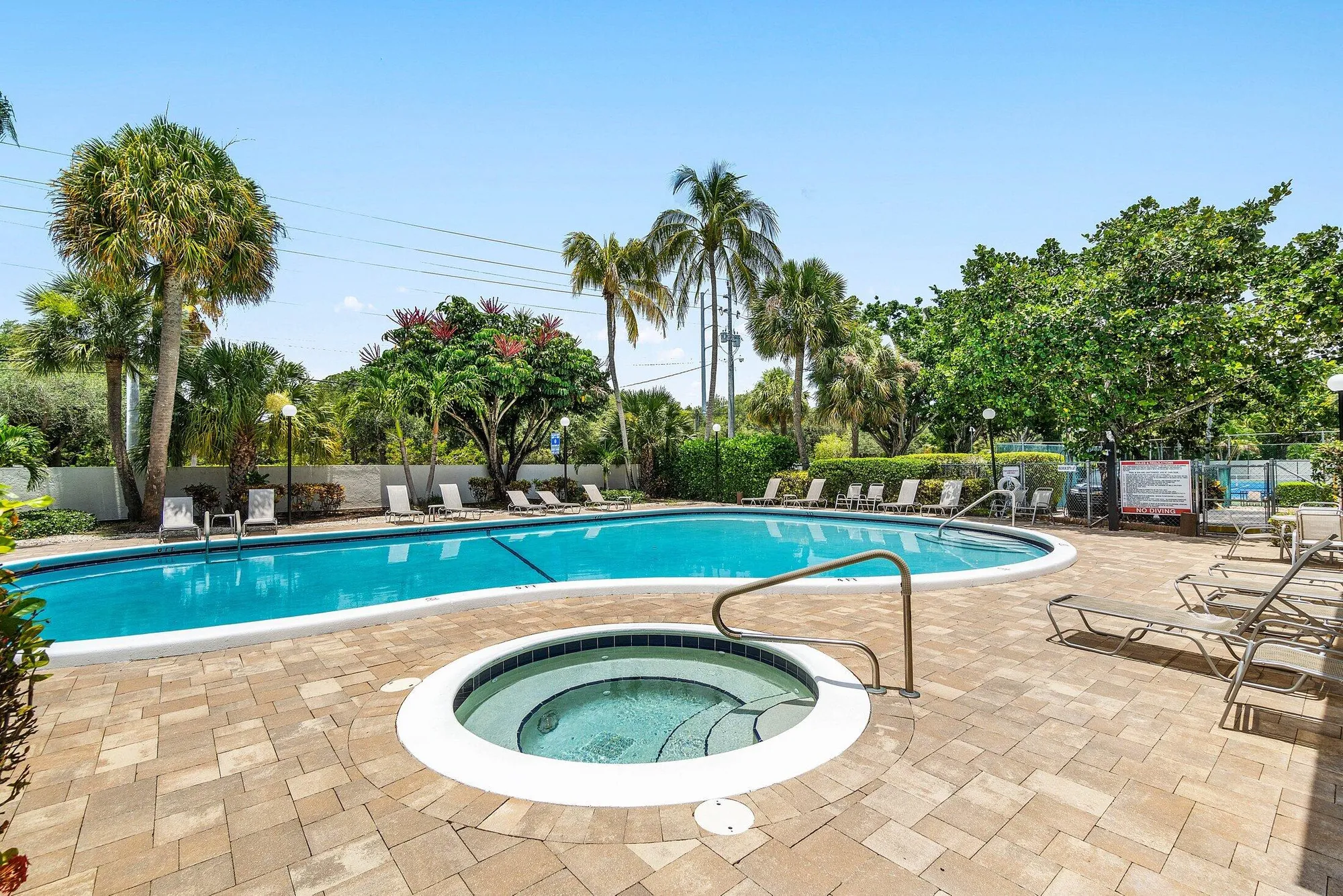Property Slideshow image 35 of 40 | 4932 boxwood cir, Boynton Beach, FL, 33436