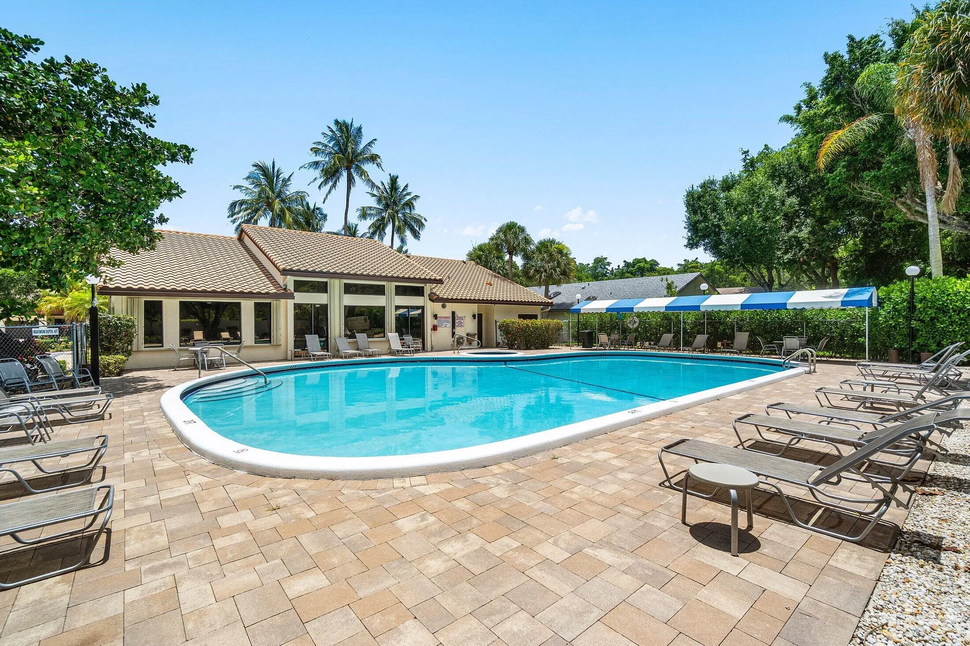 Property Slideshow image 37 of 40 | 4932 boxwood cir, Boynton Beach, FL, 33436