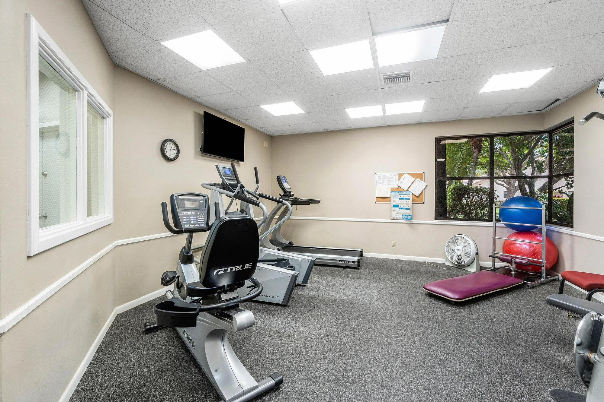 Property Slideshow image 38 of 40 | 4932 boxwood cir, Boynton Beach, FL, 33436