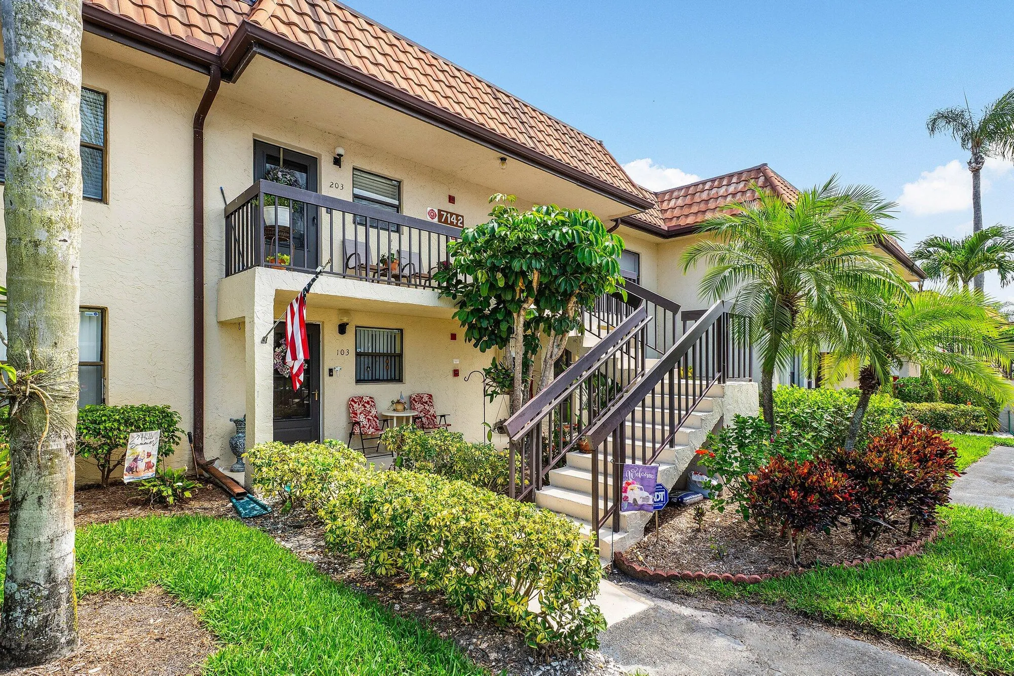 Property Slideshow image 2 of 21 | 7142 golf colony ct apt 203, Lake Worth, FL, 33467