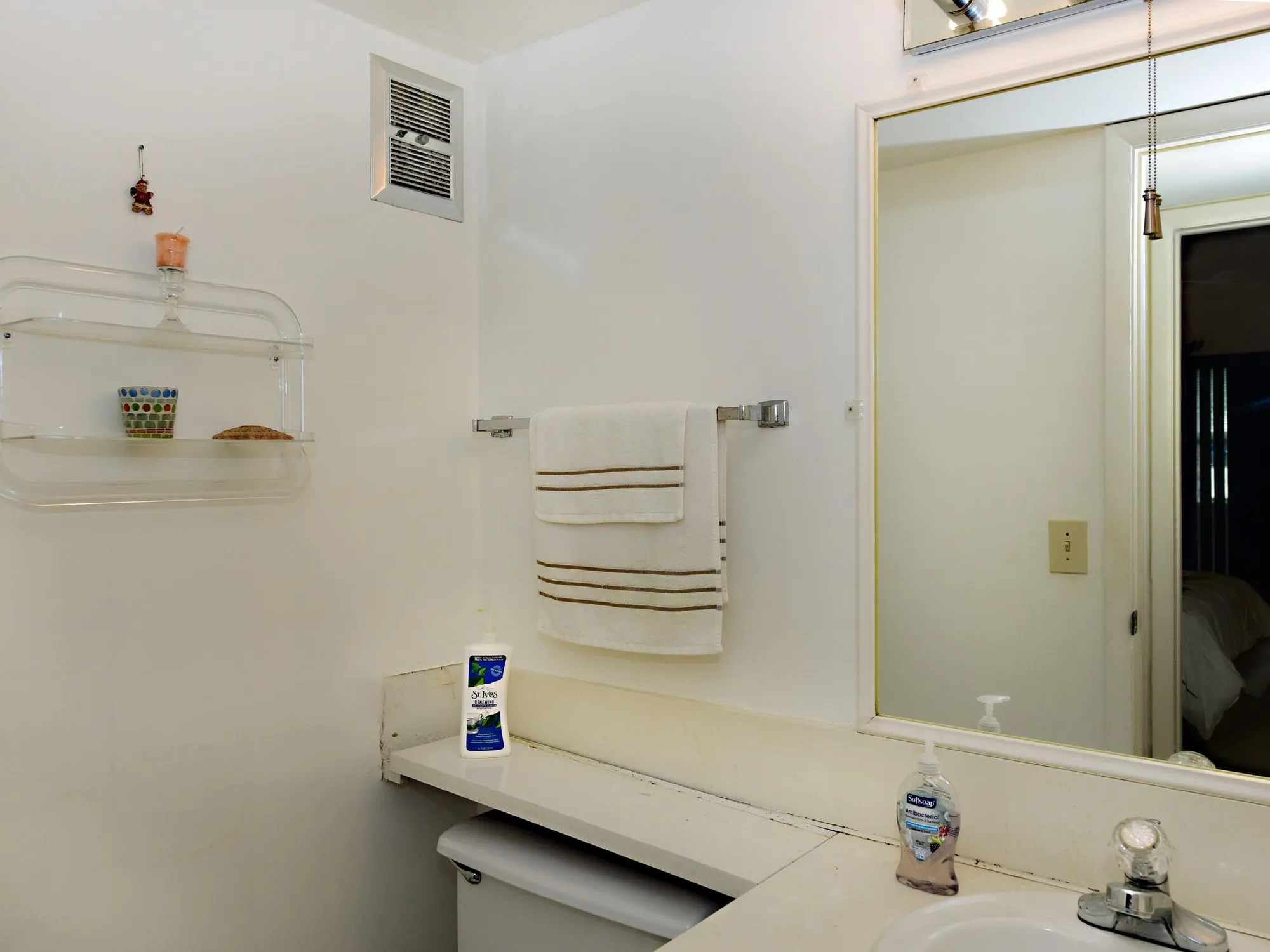 Property Slideshow image 9 of 15 | 90 hastings f, West Palm Beach, FL, 33417