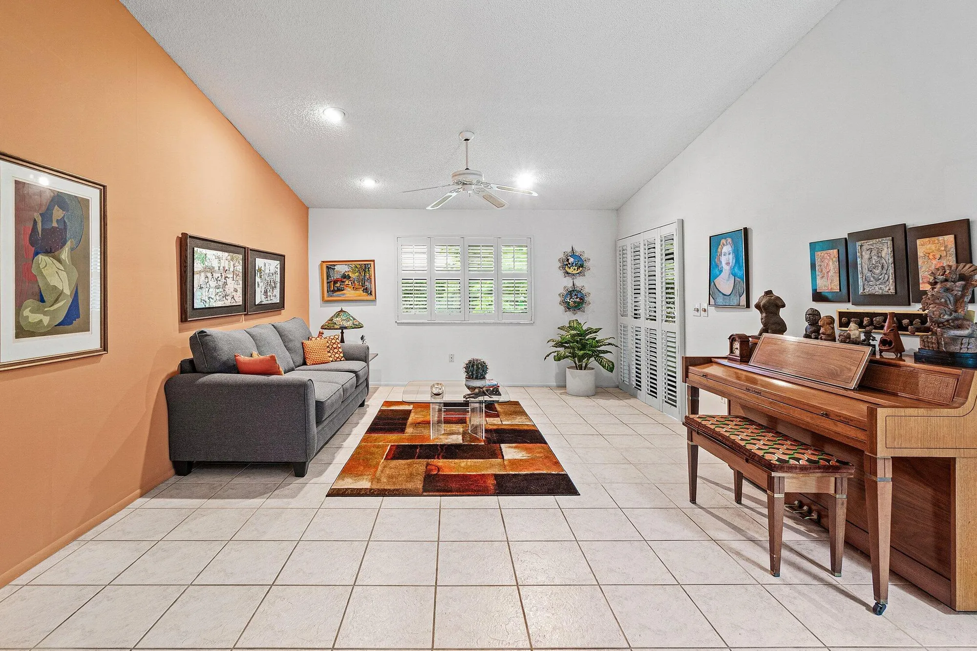 Property Slideshow image 12 of 28 | 476 lynbrook ct, Royal Palm Beach, FL, 33411