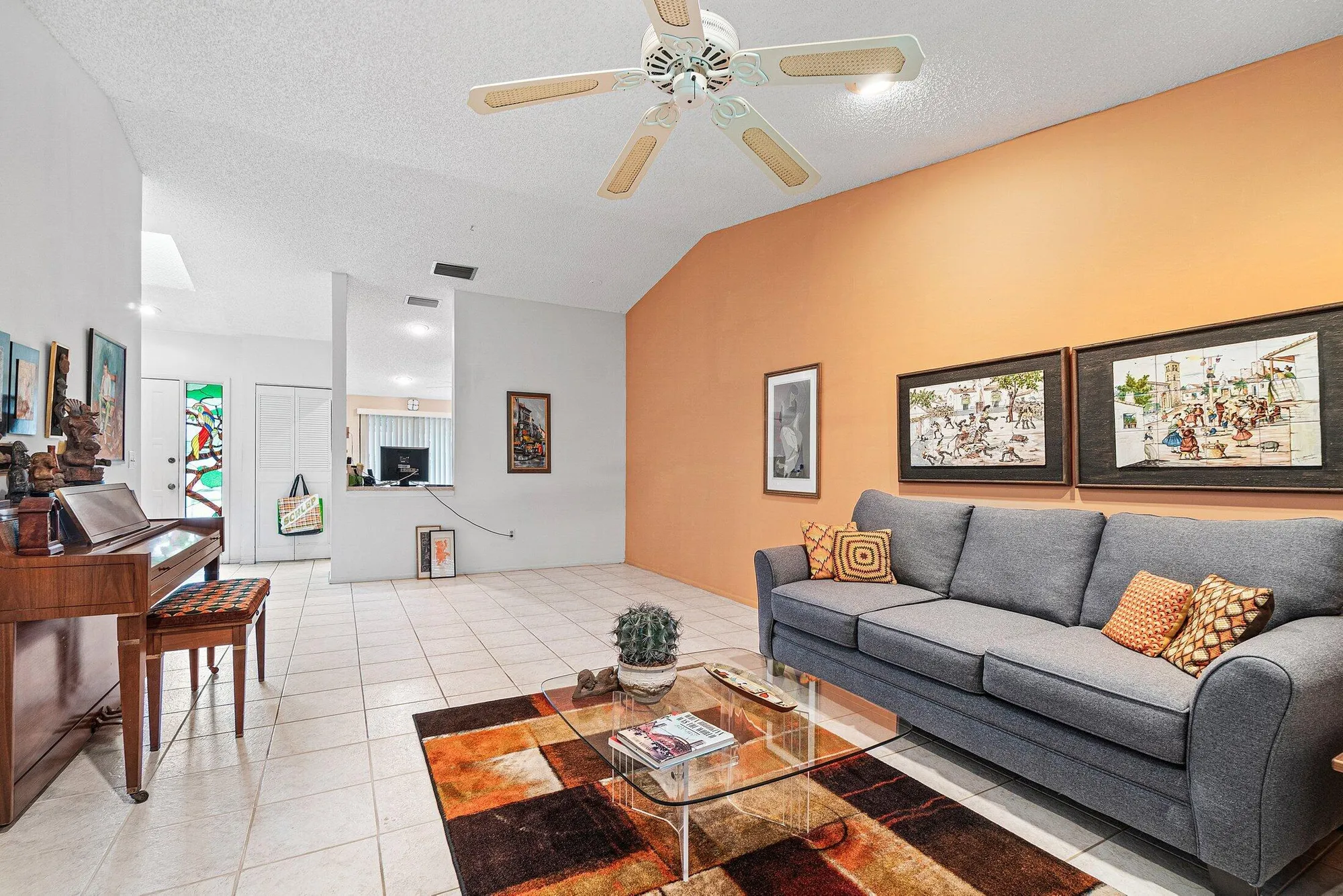 Property Slideshow image 14 of 28 | 476 lynbrook ct, Royal Palm Beach, FL, 33411