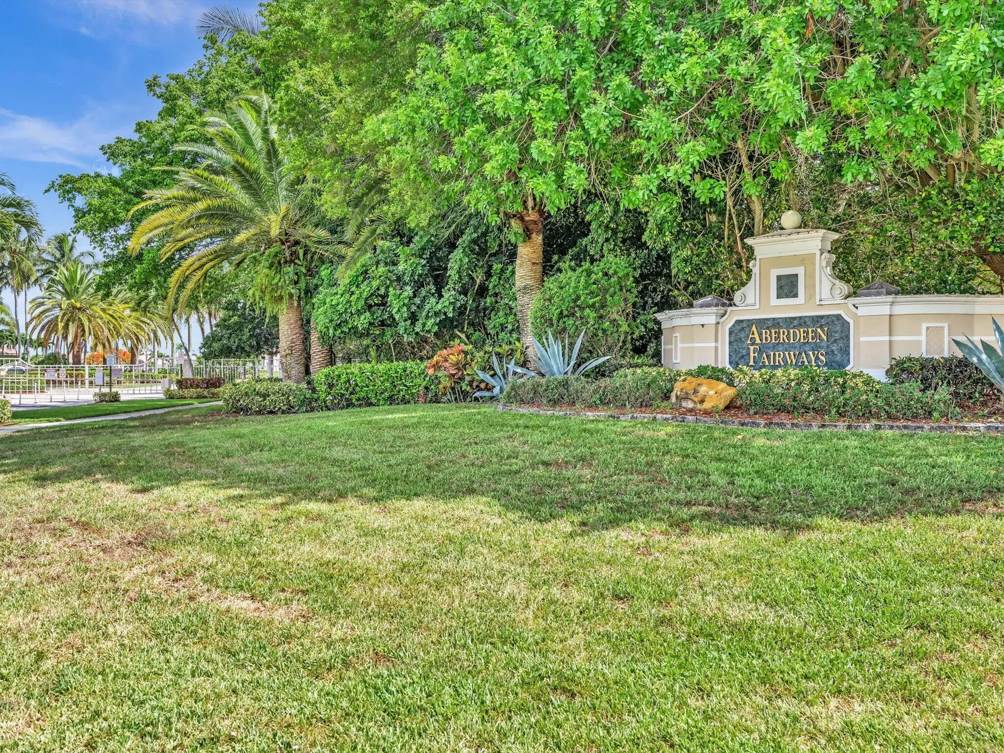 Property Slideshow image 23 of 55 | 6707 southport dr, Boynton Beach, FL, 33472