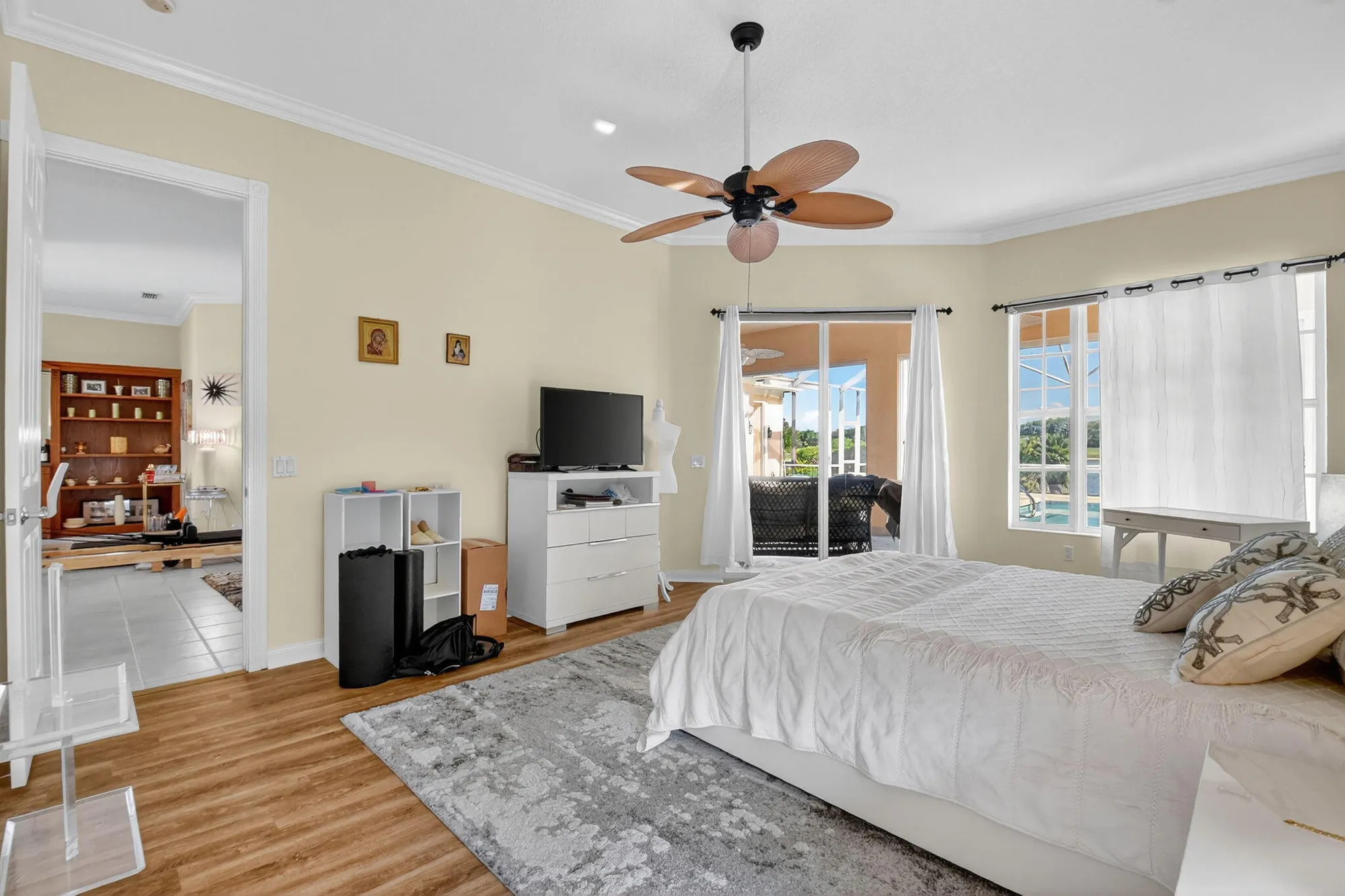 Property Slideshow image 16 of 66 | 2157 allen creek rd, West Palm Beach, FL, 33411