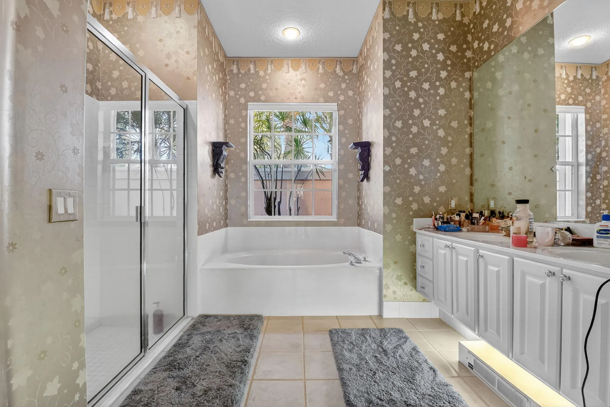 Property Slideshow image 18 of 66 | 2157 allen creek rd, West Palm Beach, FL, 33411