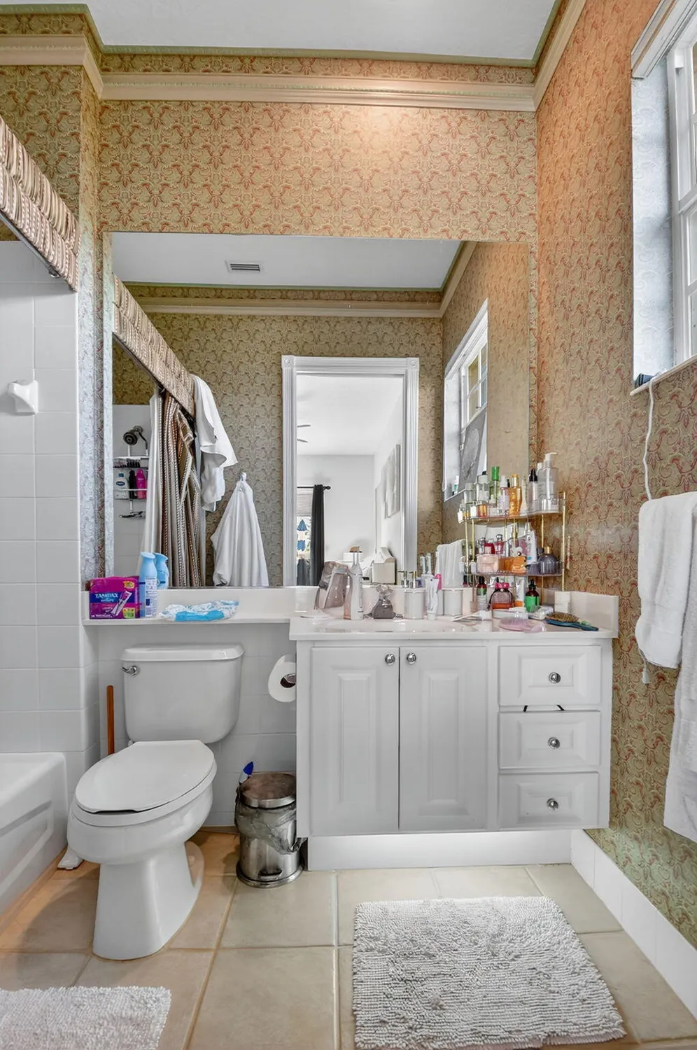 Property Slideshow image 33 of 66 | 2157 allen creek rd, West Palm Beach, FL, 33411