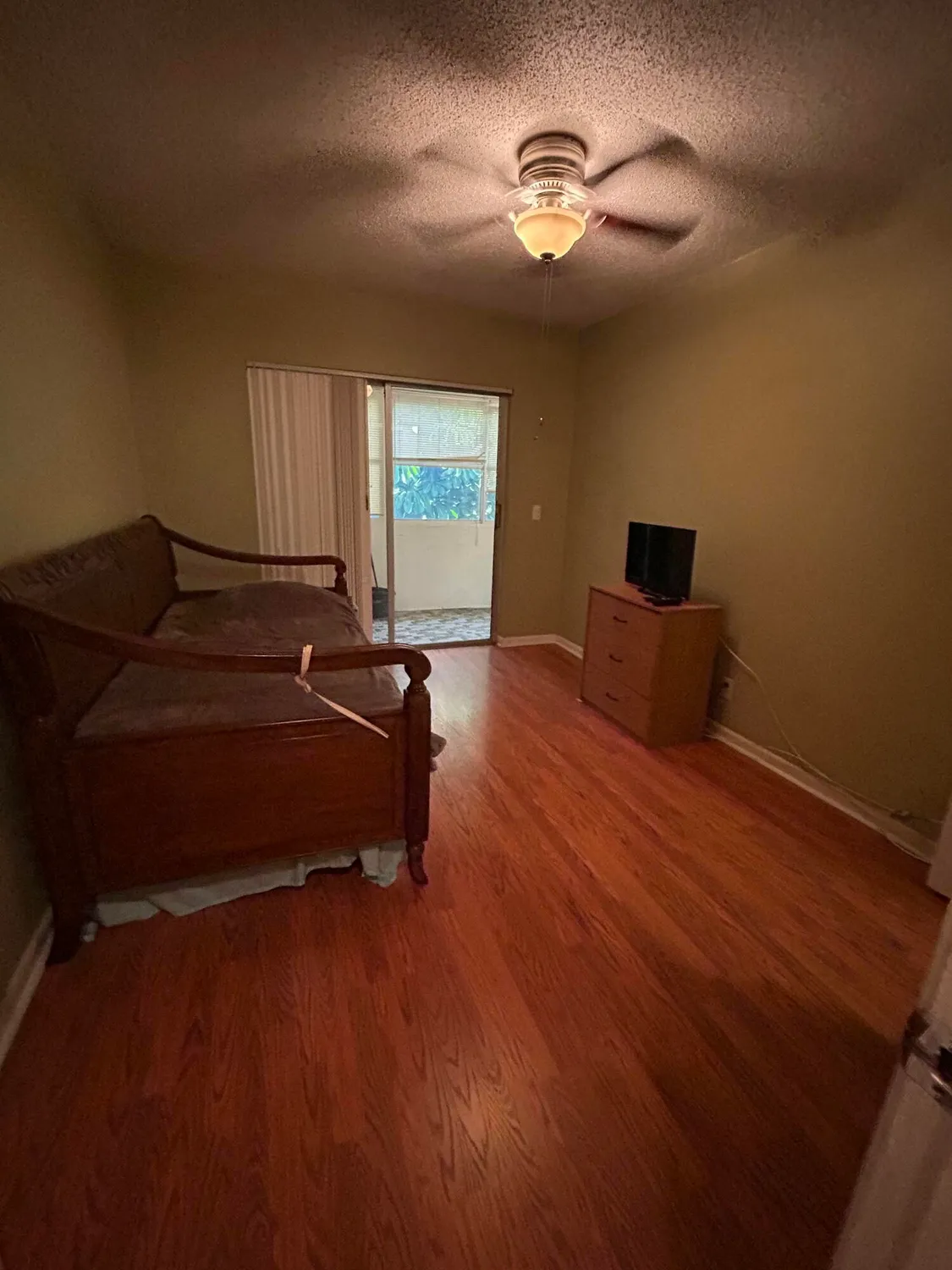 Property Slideshow image 7 of 15 | 92 kent f, West Palm Beach, FL, 33417