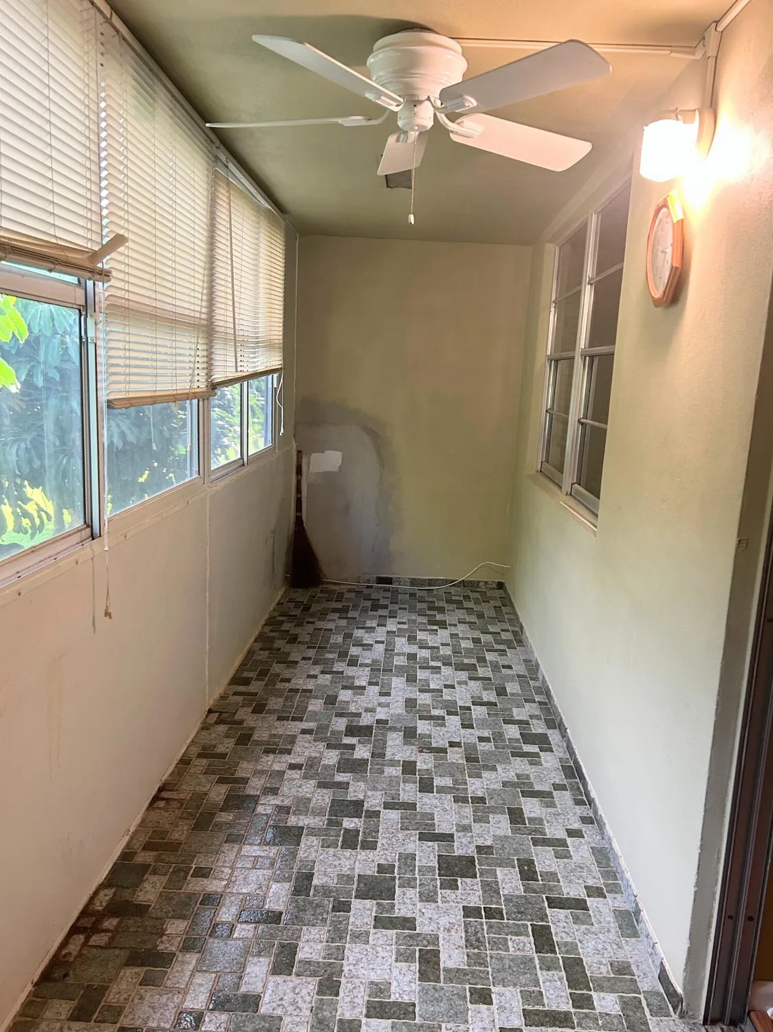 Property Slideshow image 11 of 15 | 92 kent f, West Palm Beach, FL, 33417