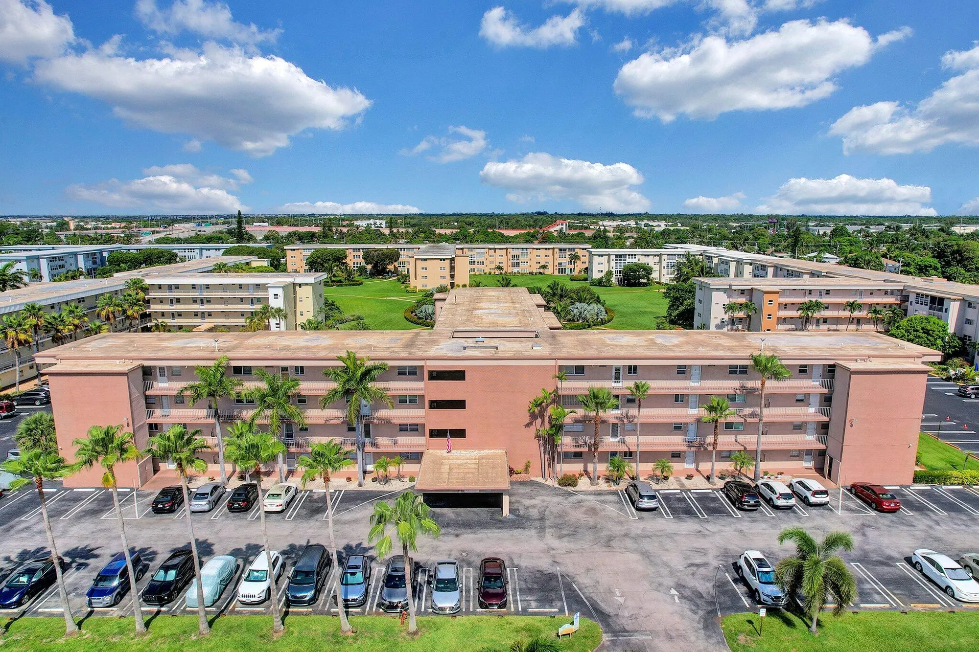 Property Slideshow image 23 of 28 | 2615 ne 1st ct 204, Boynton Beach, FL, 33435