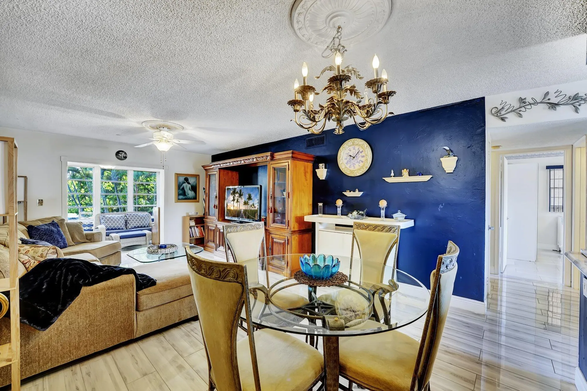 Property Slideshow image 9 of 28 | 2615 ne 1st ct 204, Boynton Beach, FL, 33435