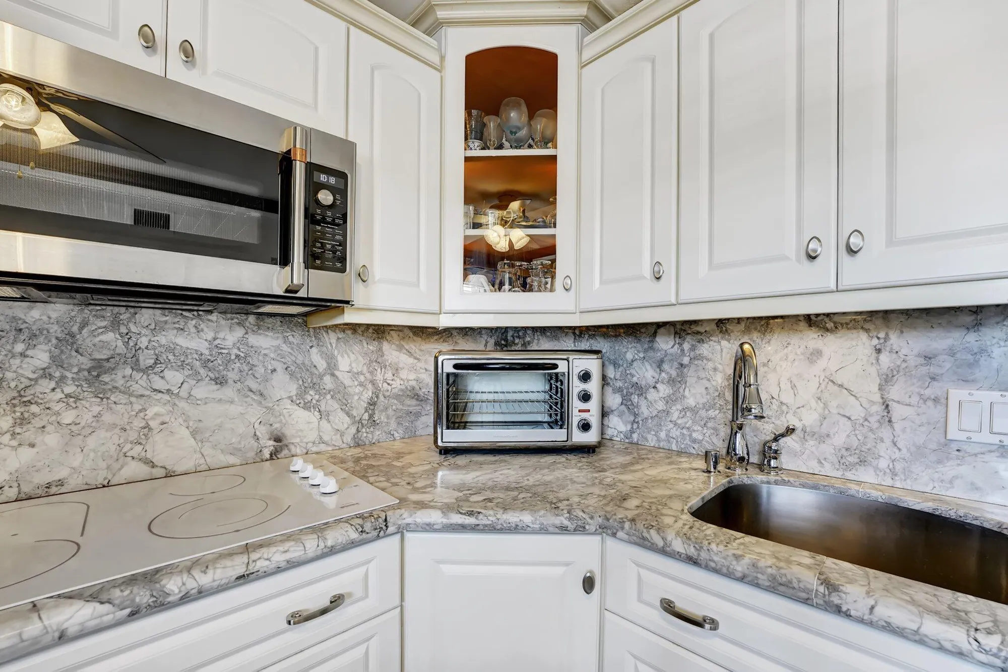 Property Slideshow image 6 of 28 | 2615 ne 1st ct 204, Boynton Beach, FL, 33435