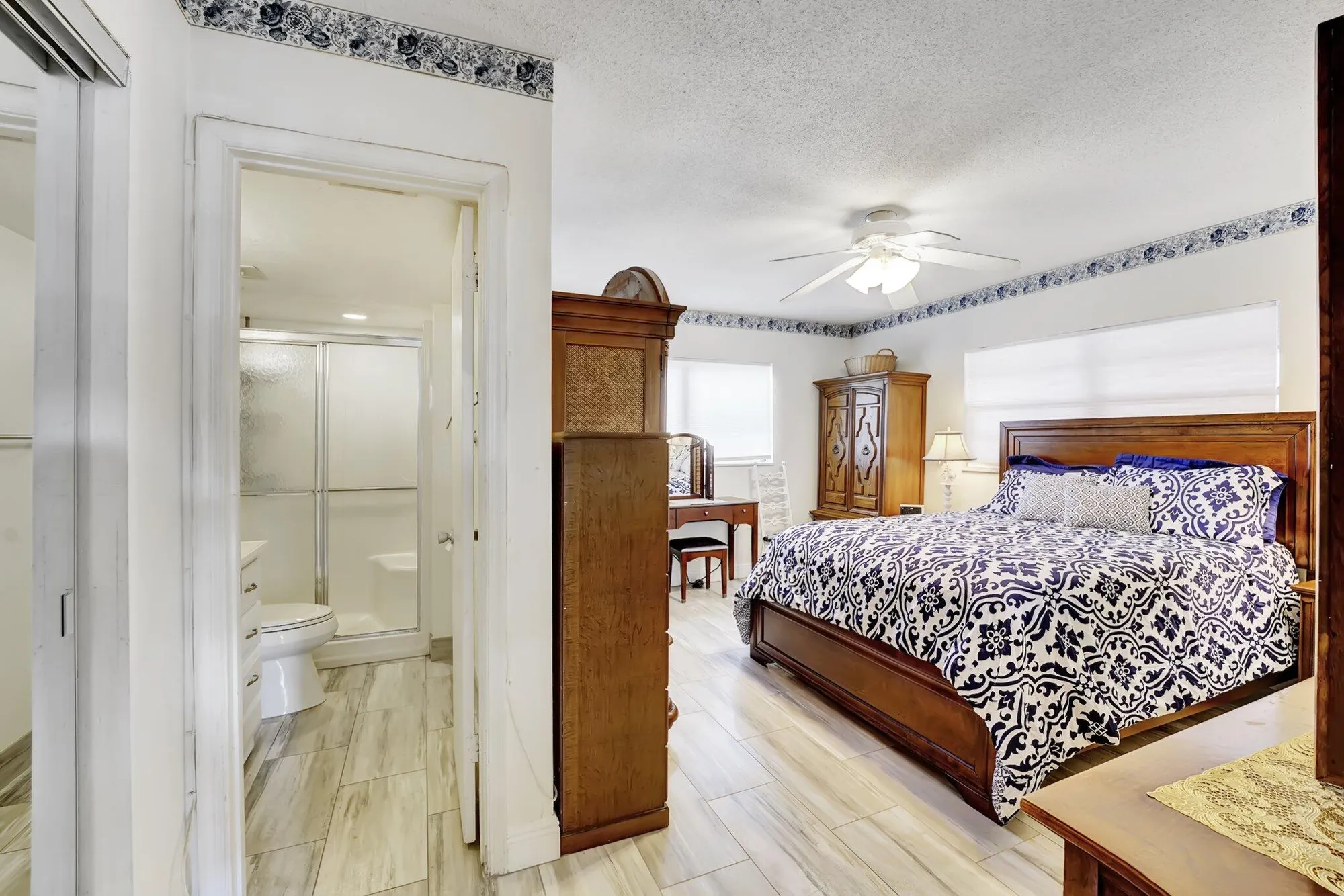 Property Slideshow image 14 of 28 | 2615 ne 1st ct 204, Boynton Beach, FL, 33435