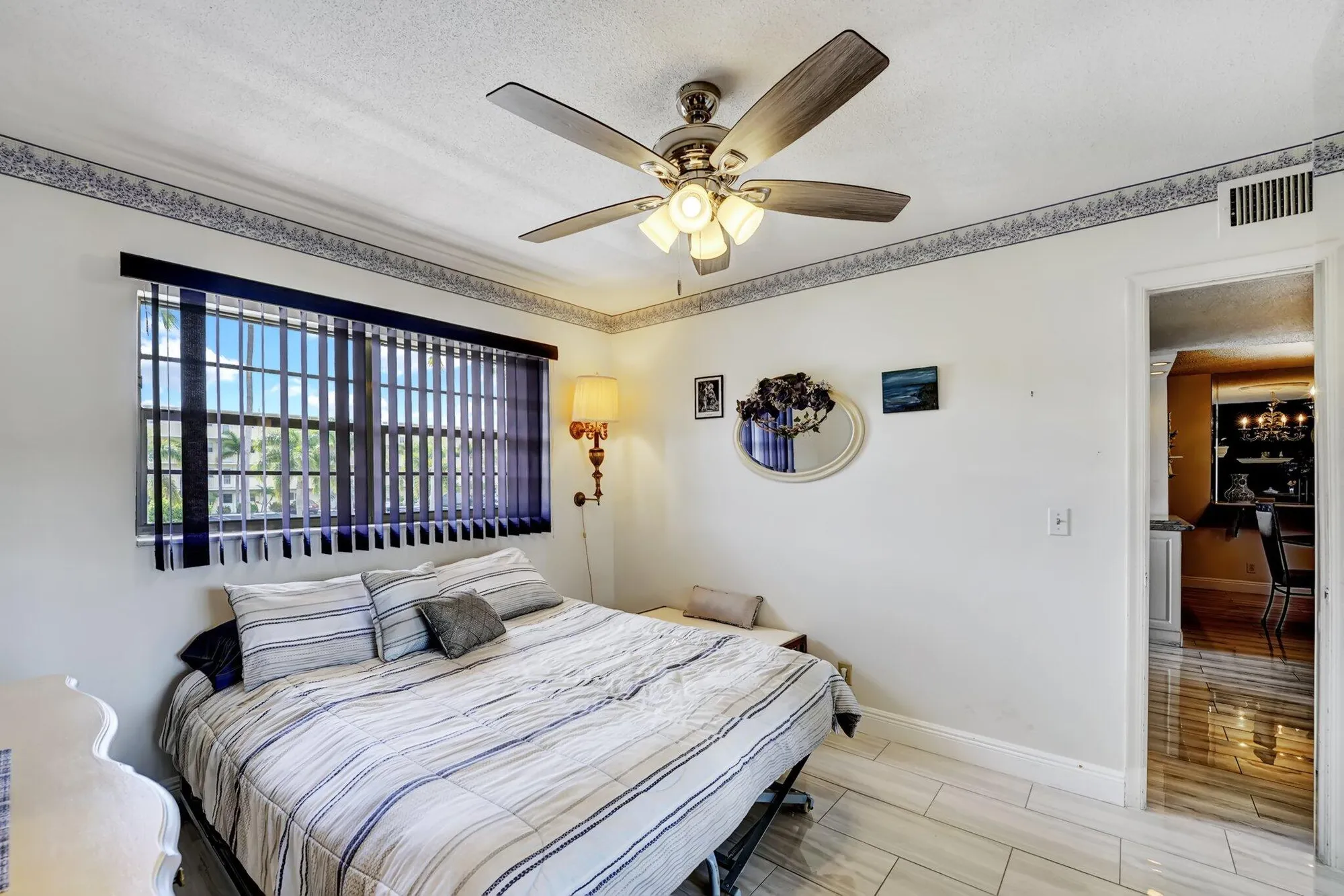 Property Slideshow image 20 of 28 | 2615 ne 1st ct 204, Boynton Beach, FL, 33435