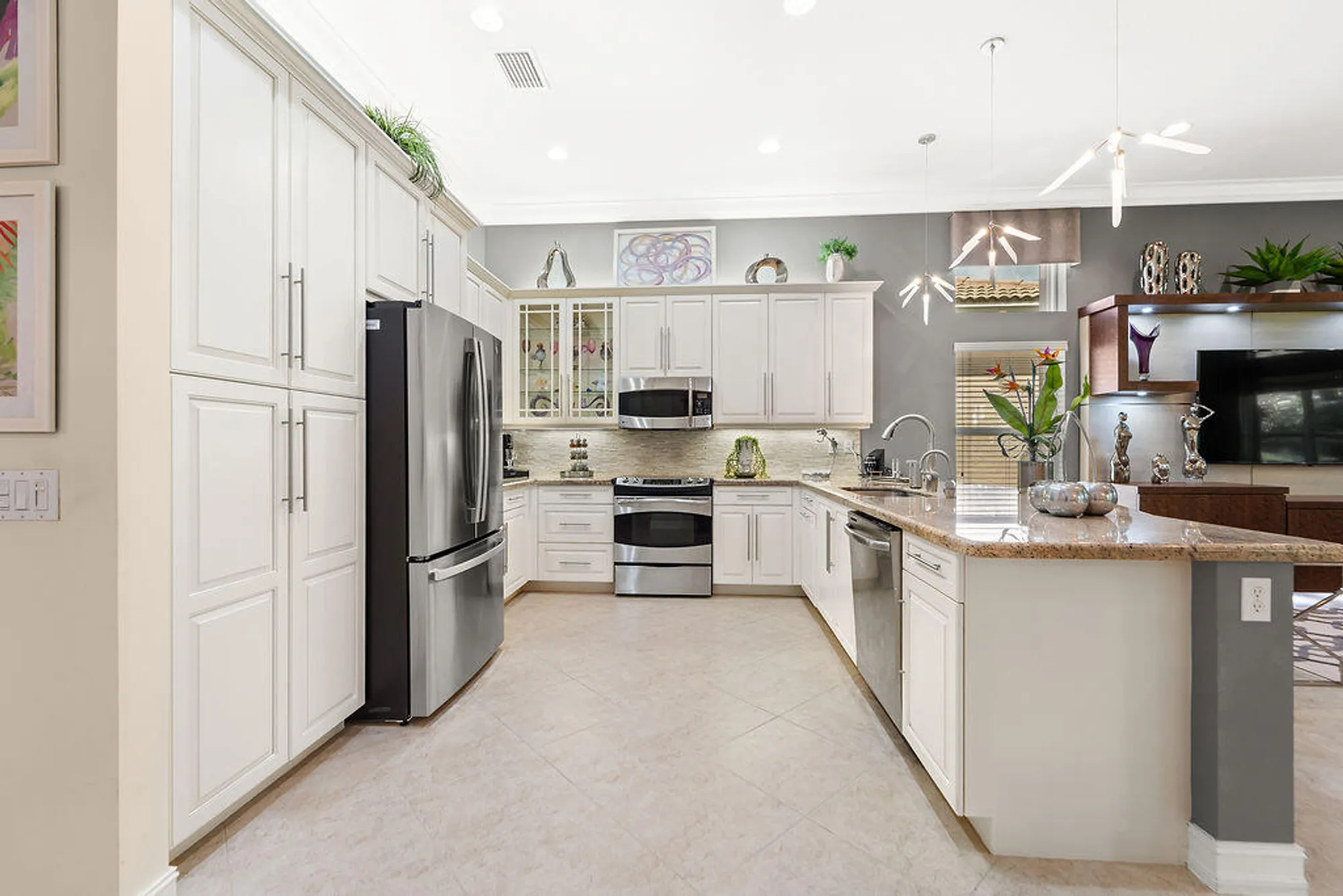 Property Slideshow image 4 of 36 | 10013 yellowfield dr, Boynton Beach, FL, 33473