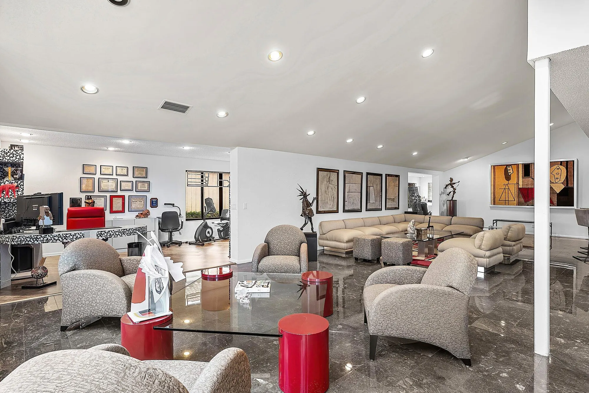 Property Slideshow image 14 of 73 | 14 oaks ln, Boynton Beach, FL, 33436