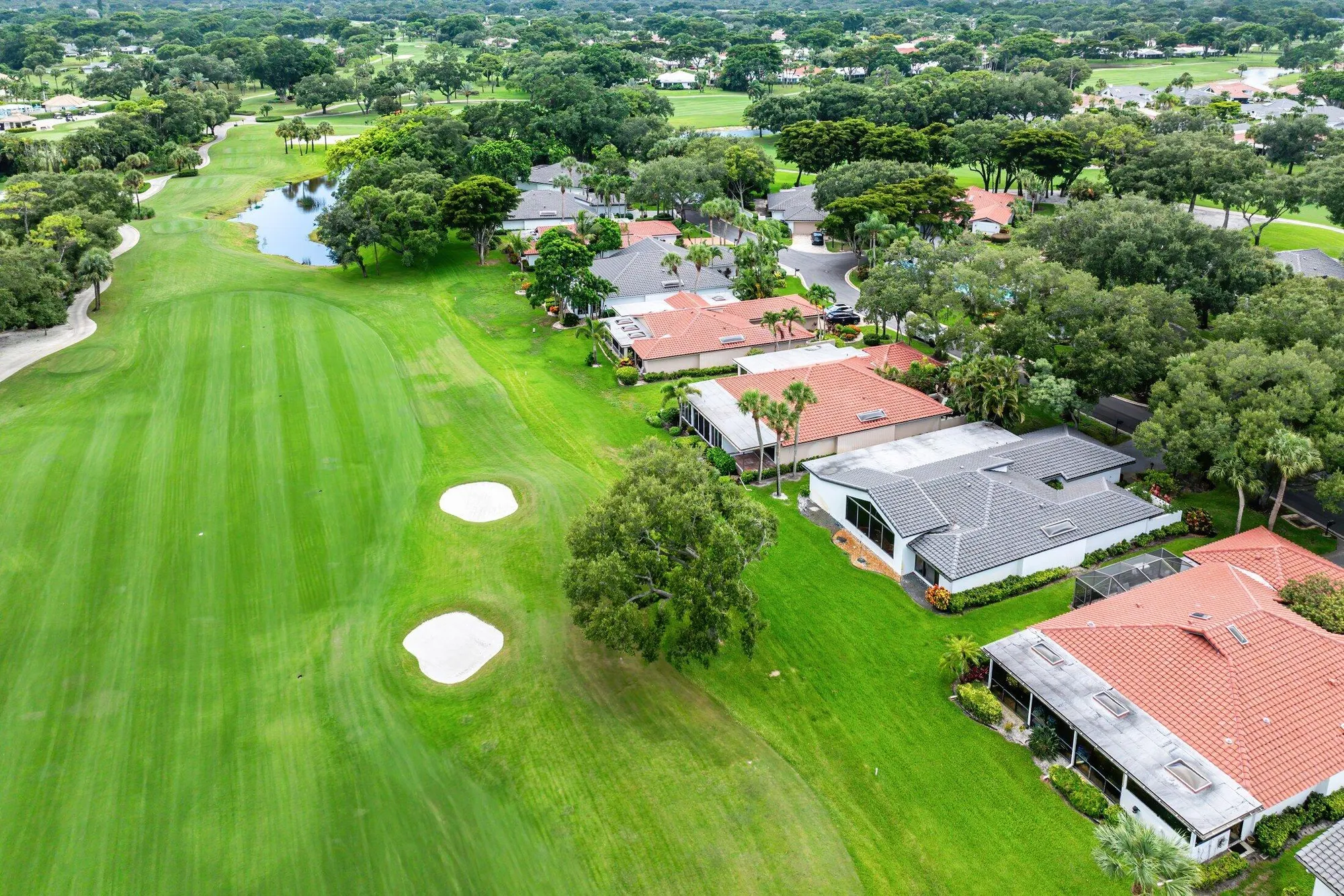 Property Slideshow image 48 of 73 | 14 oaks ln, Boynton Beach, FL, 33436