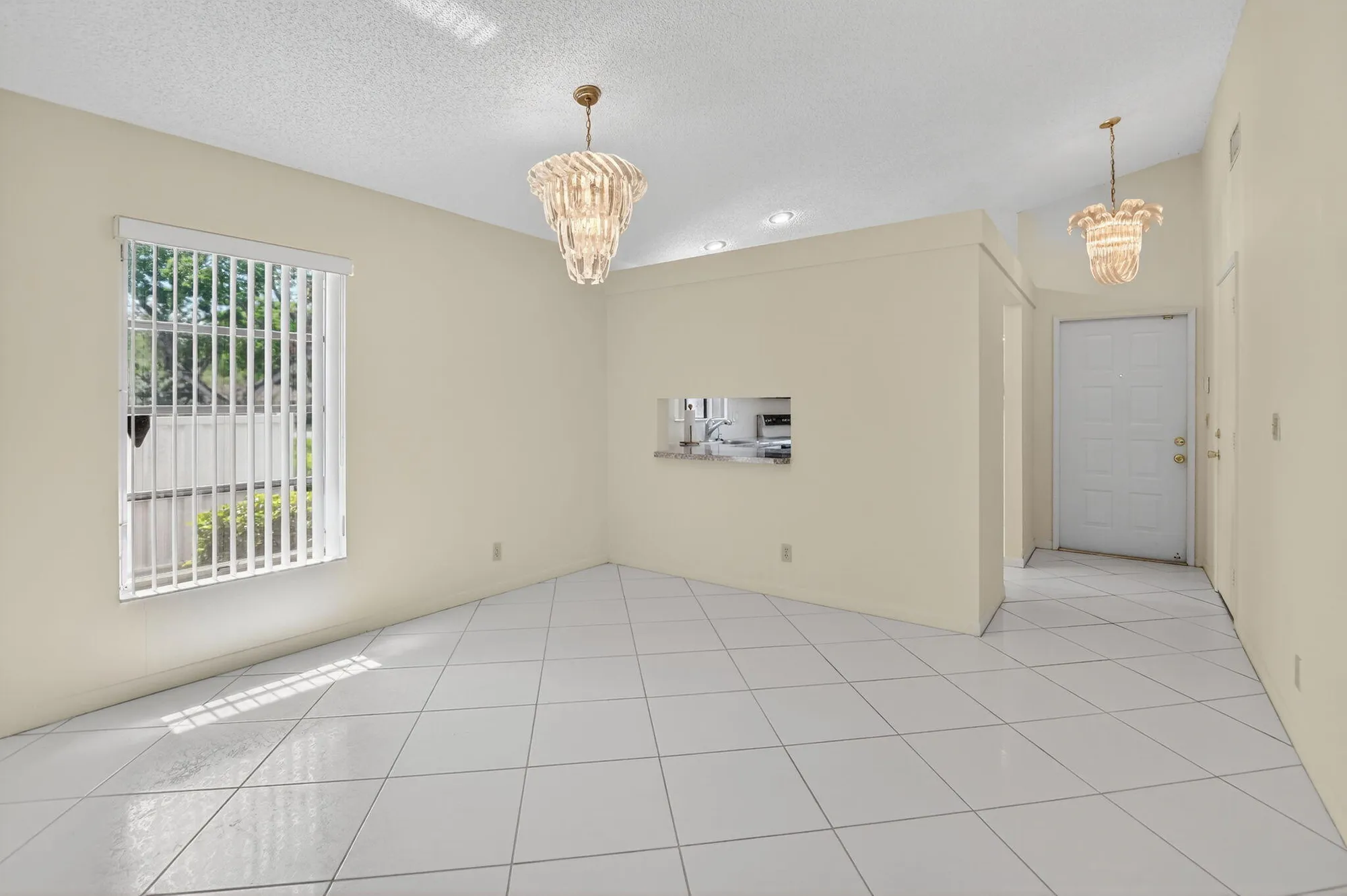 Property Slideshow image 7 of 65 | 8129 springtree rd, Boca Raton, FL, 33496