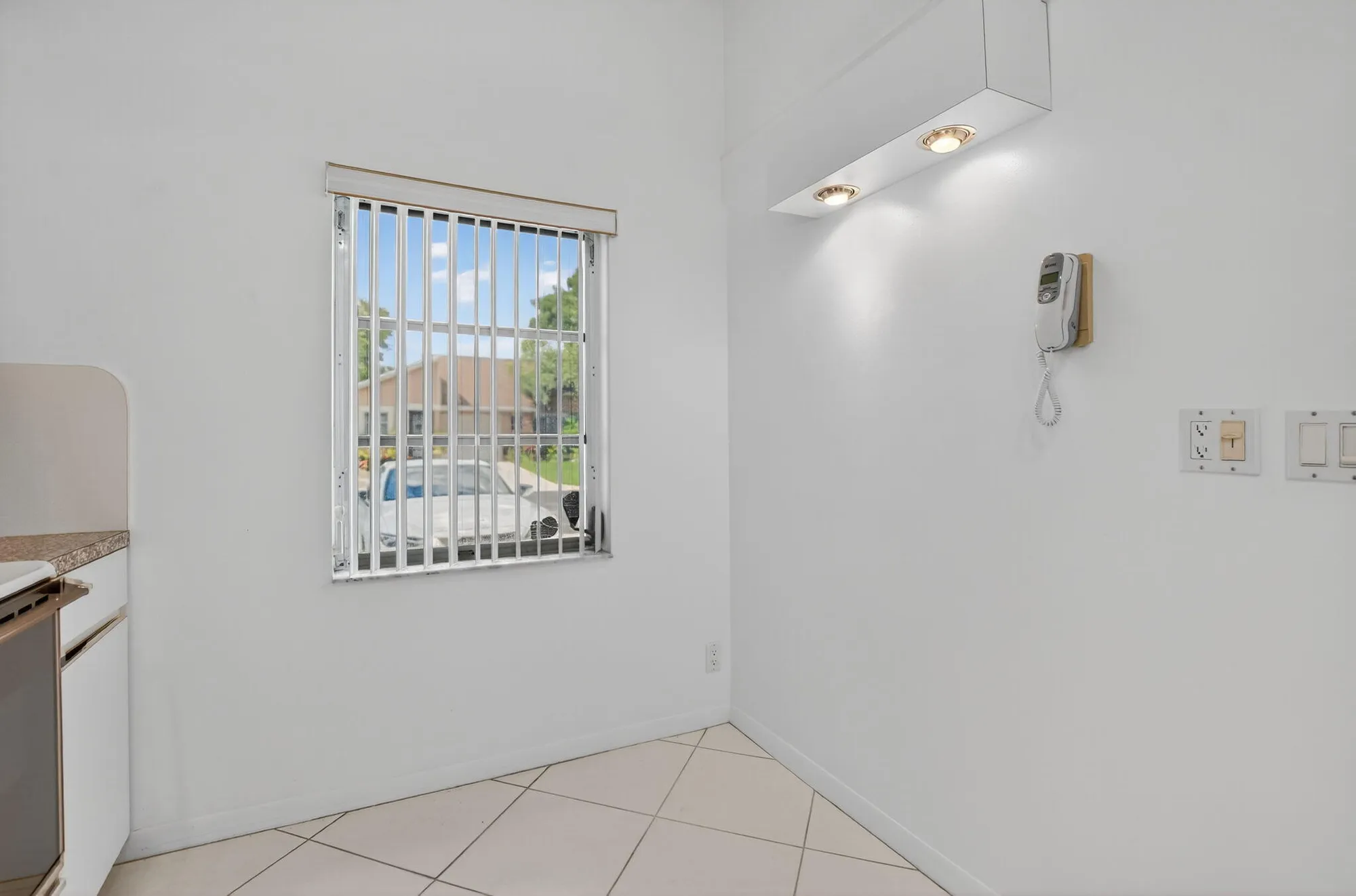 Property Slideshow image 15 of 65 | 8129 springtree rd, Boca Raton, FL, 33496